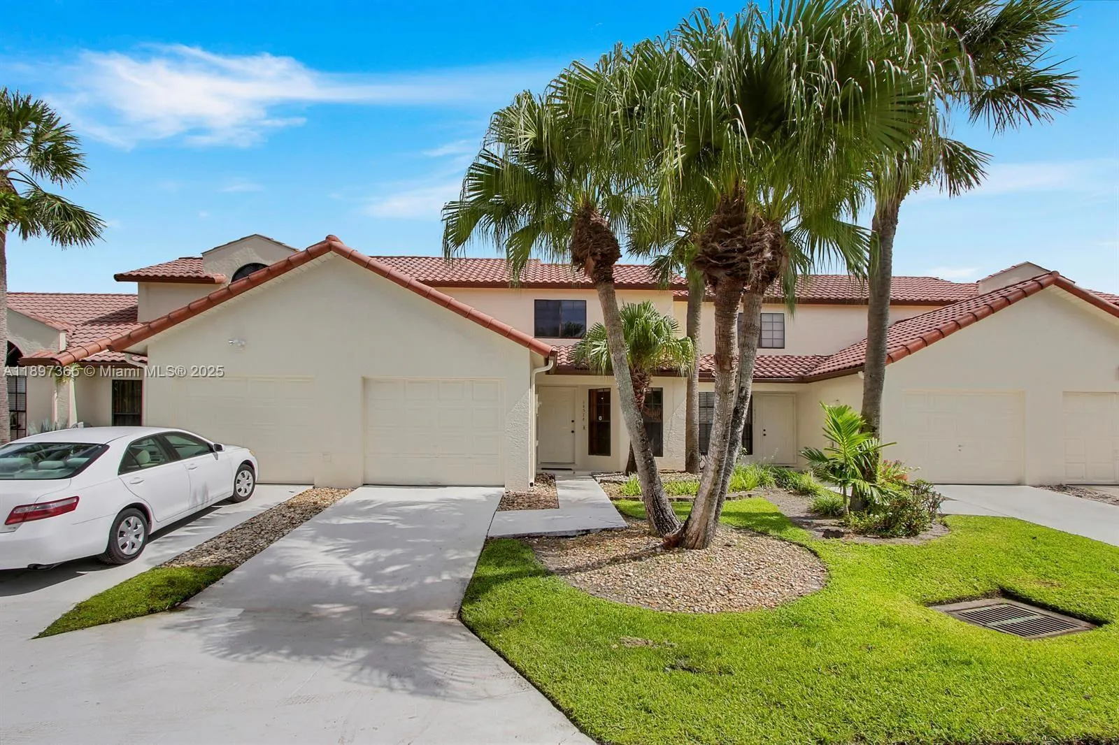 18578 Woodstream Dr
