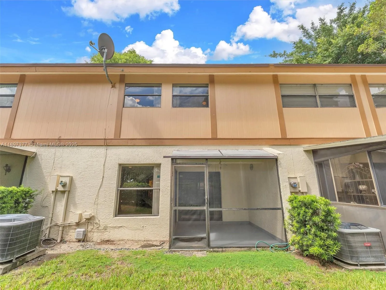 3065 NW 48th Ave