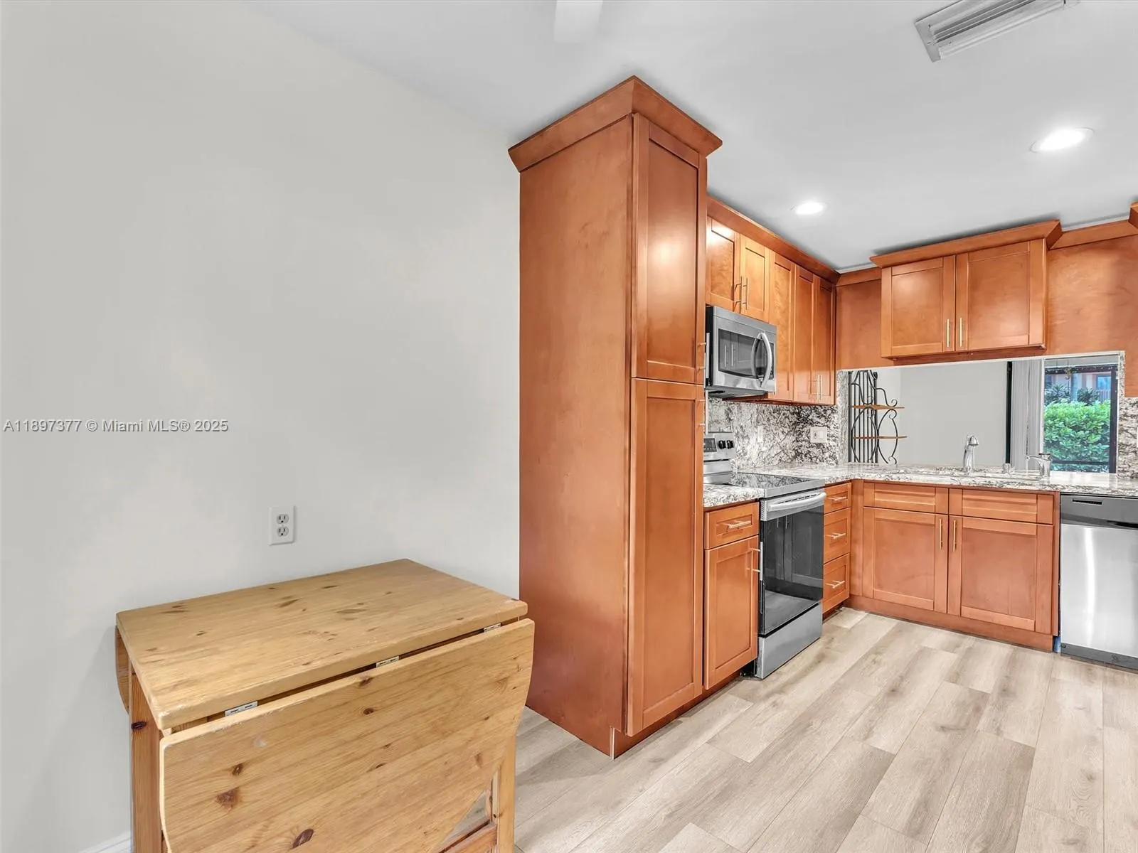 3065 NW 48th Ave