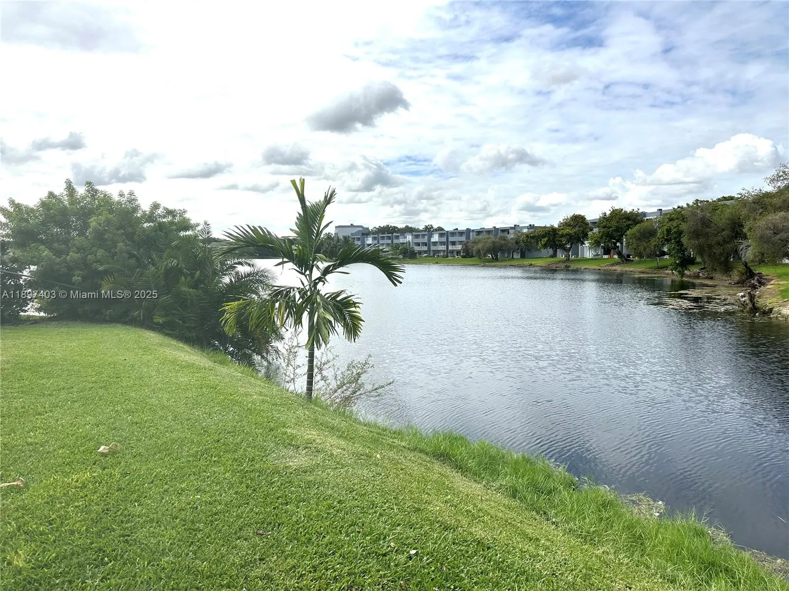 9203 Fontainebleau Blvd, #101