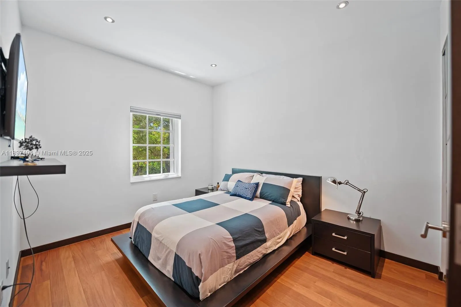 261 Navarre Ave, #A-3