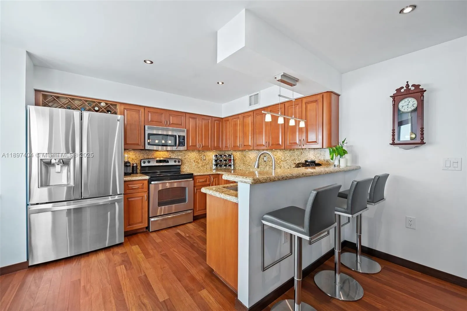 261 Navarre Ave, #A-3