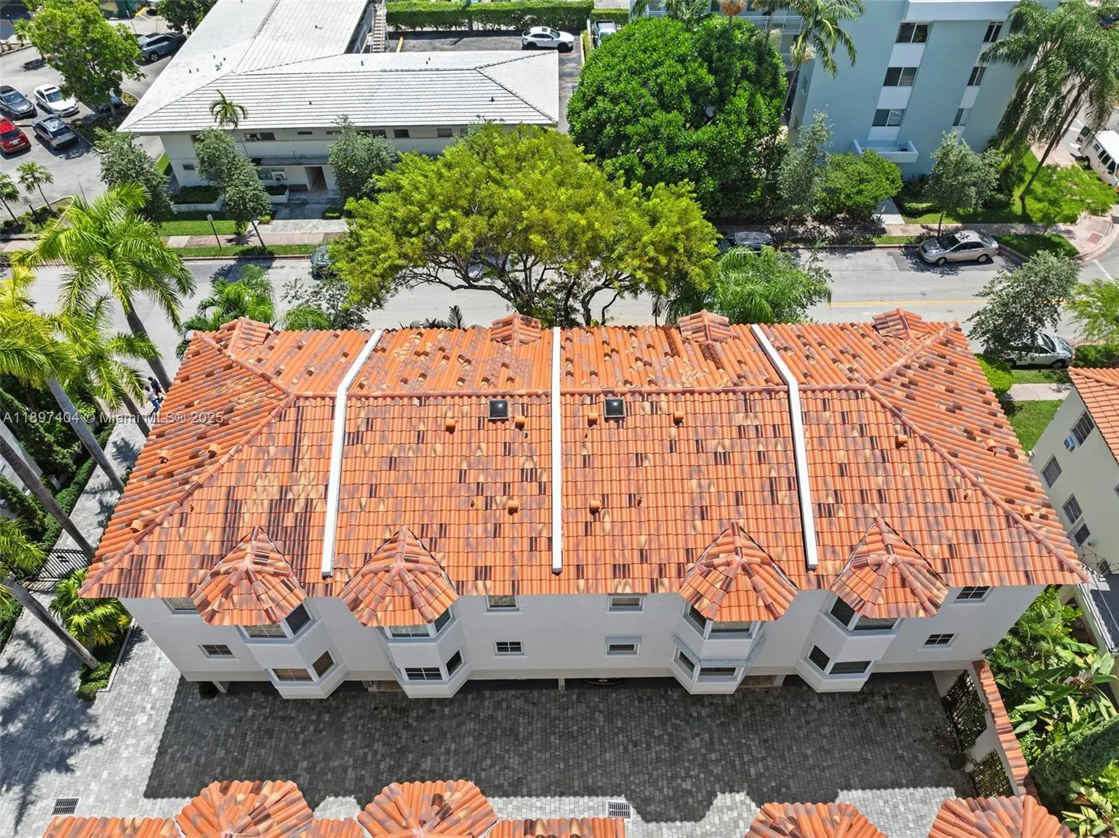 261 Navarre Ave, #A-3