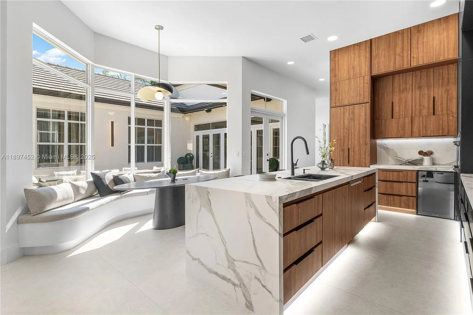 12525 SW 15th Mnr