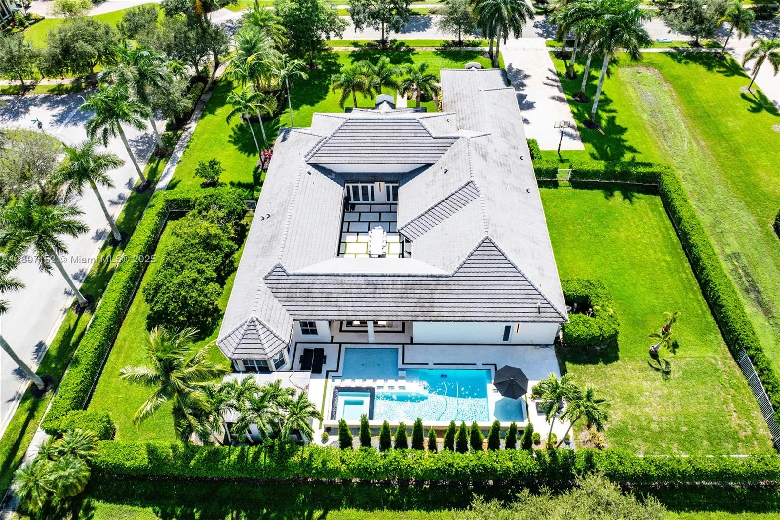 12525 SW 15th Mnr