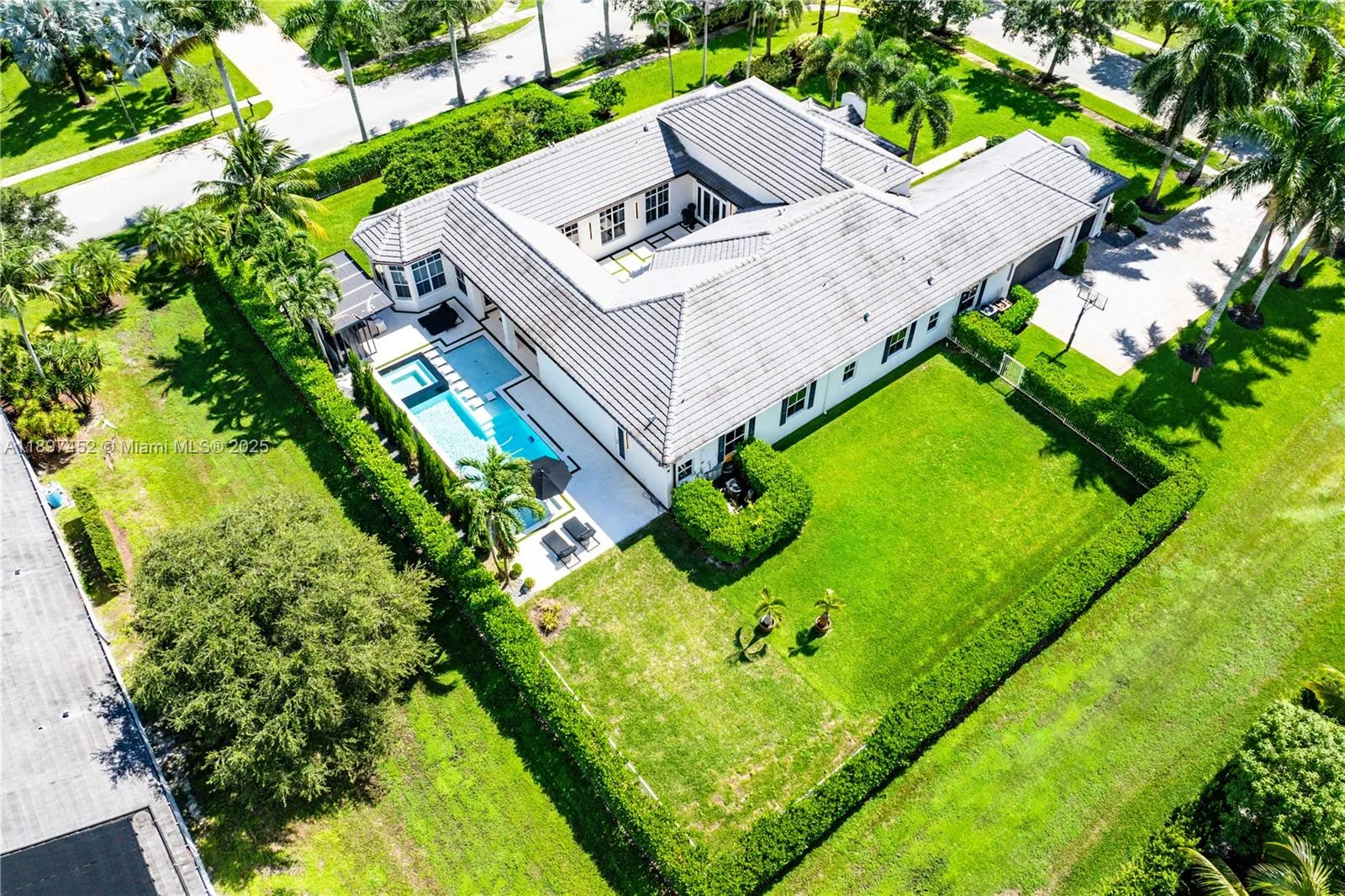 12525 SW 15th Mnr
