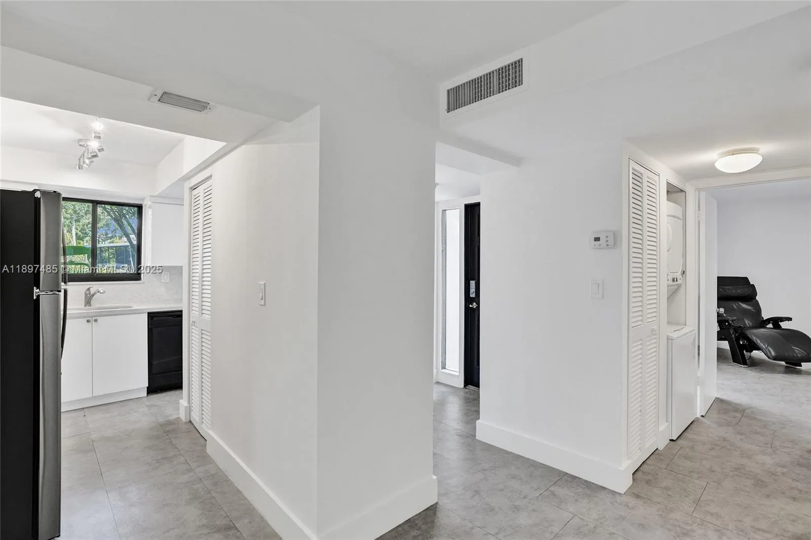 20332 NE 34th Ct, #26