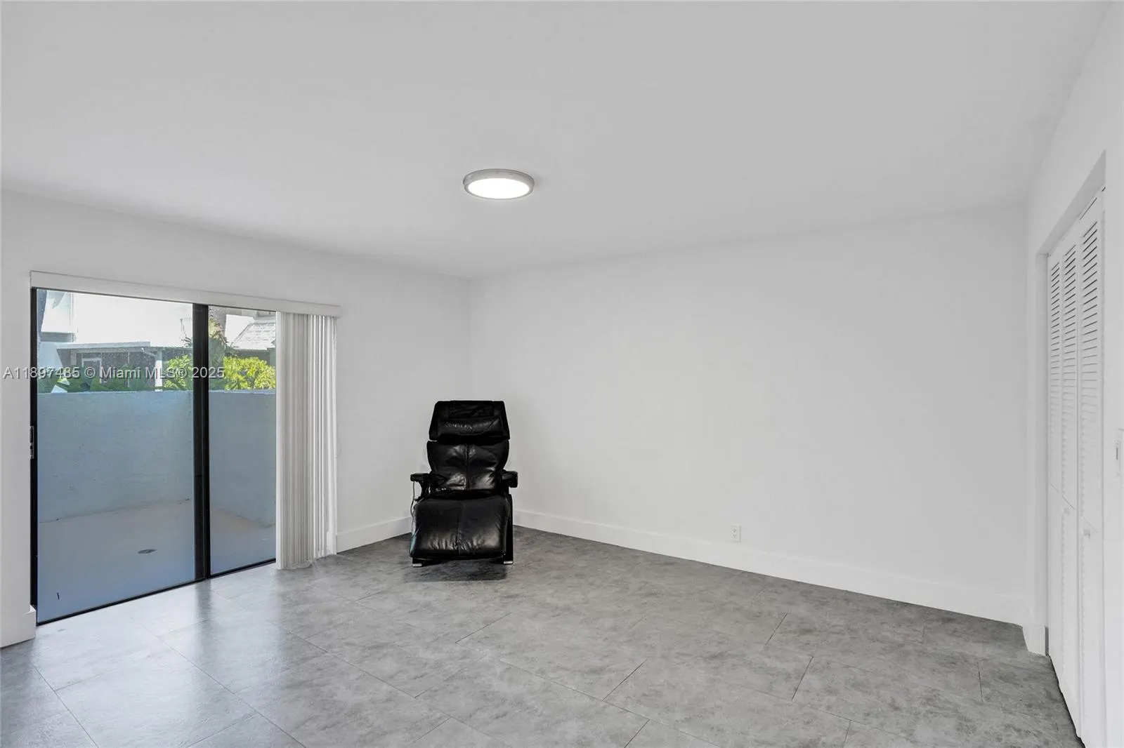 20332 NE 34th Ct, #26