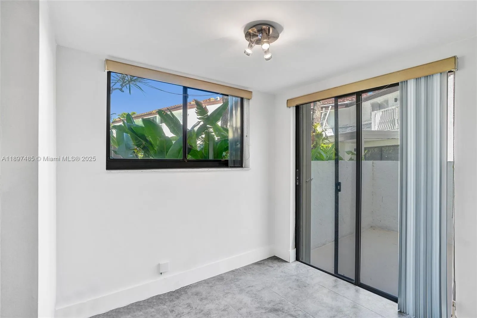 20332 NE 34th Ct, #26