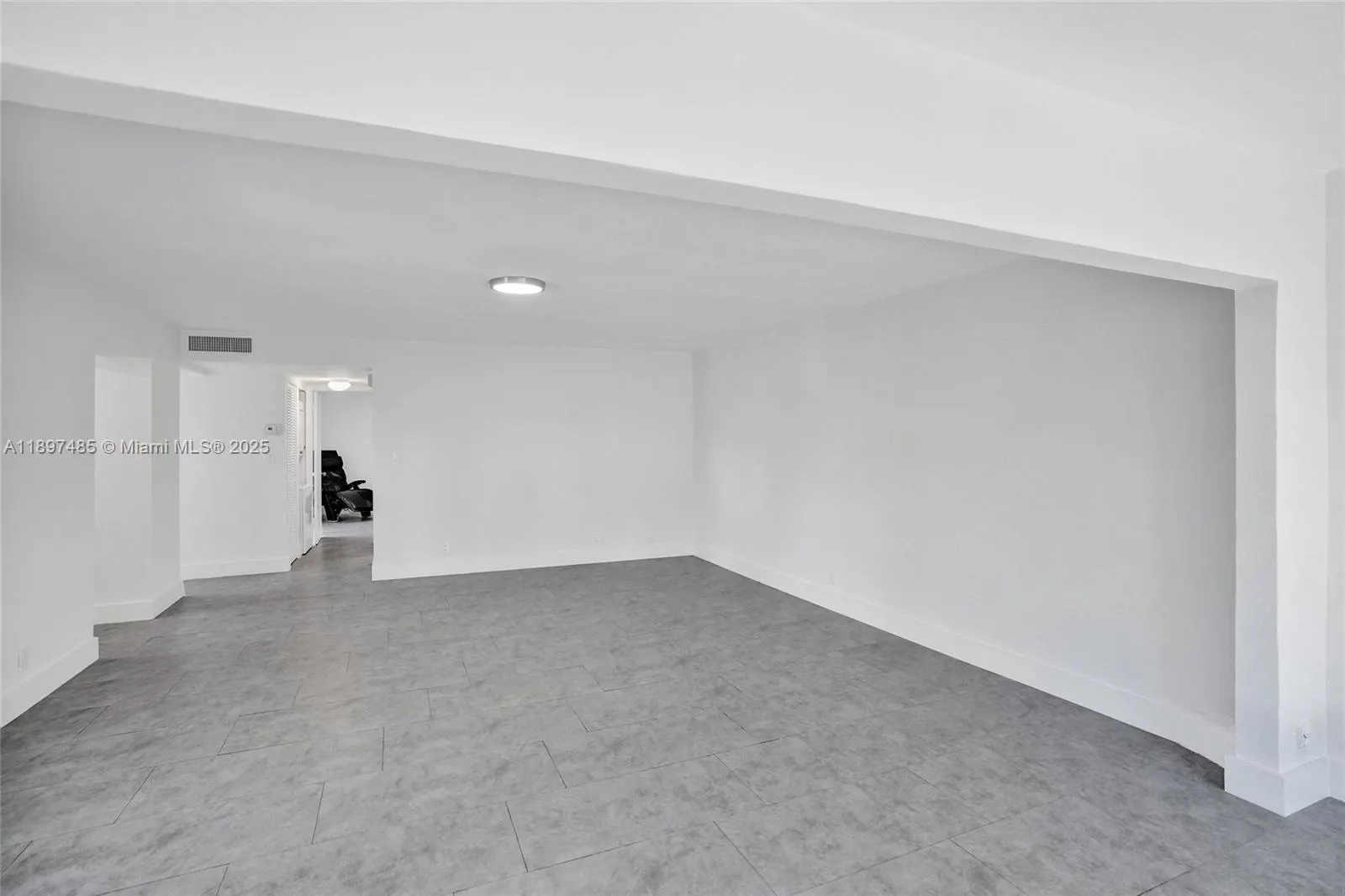 20332 NE 34th Ct, #26