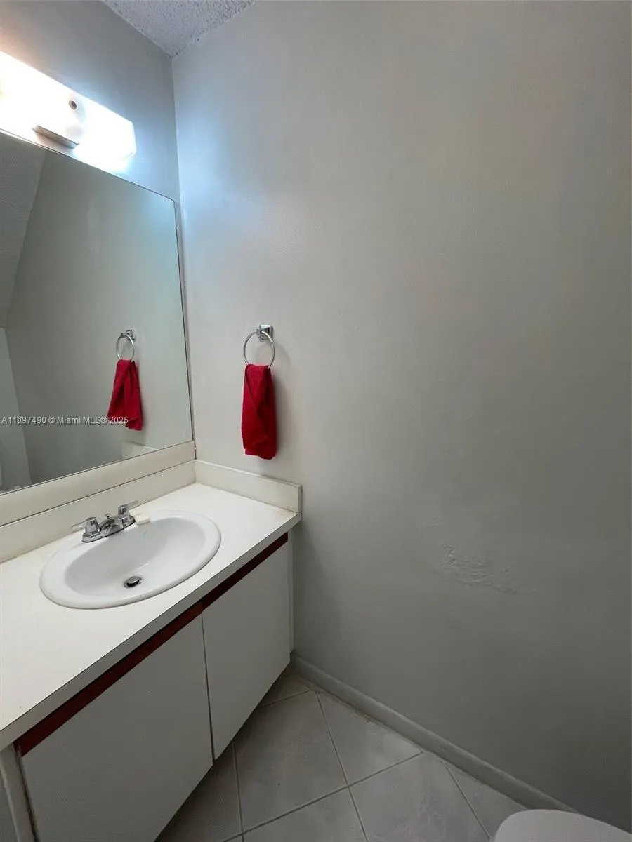 8237 NW 8th Ct, #4