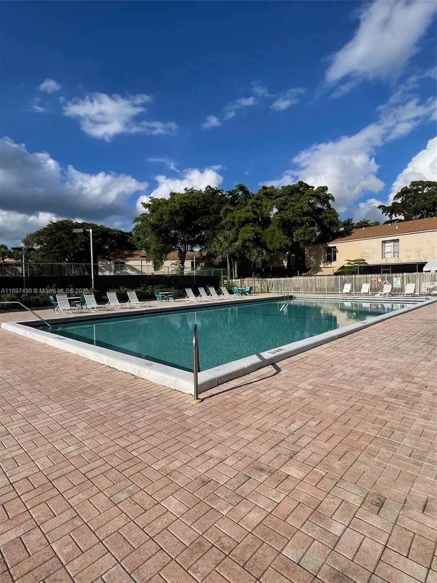 8237 NW 8th Ct, #4