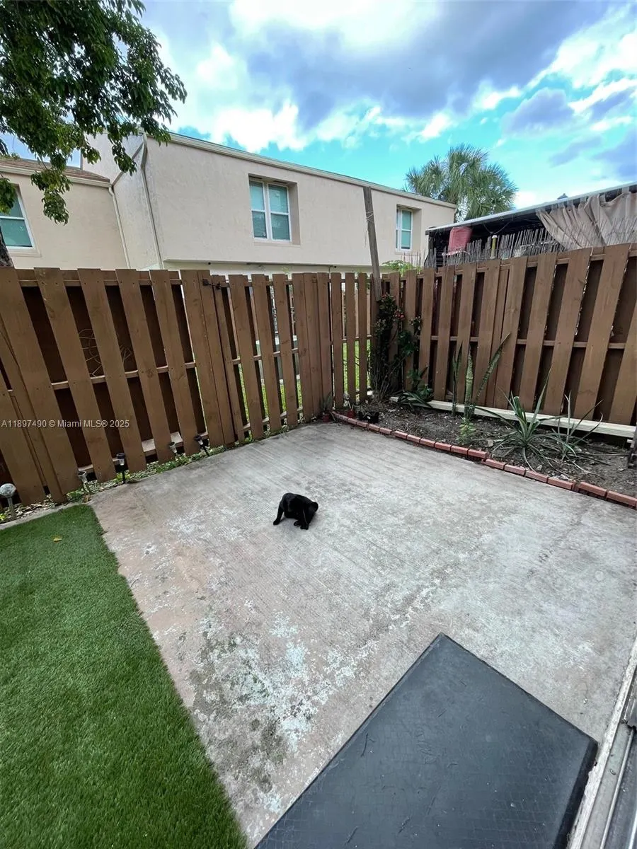 8237 NW 8th Ct, #4