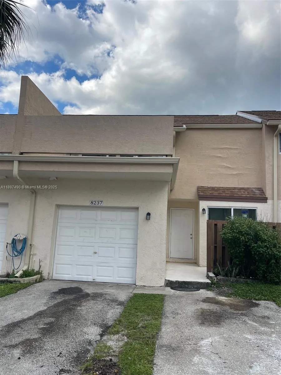 8237 NW 8th Ct, #4