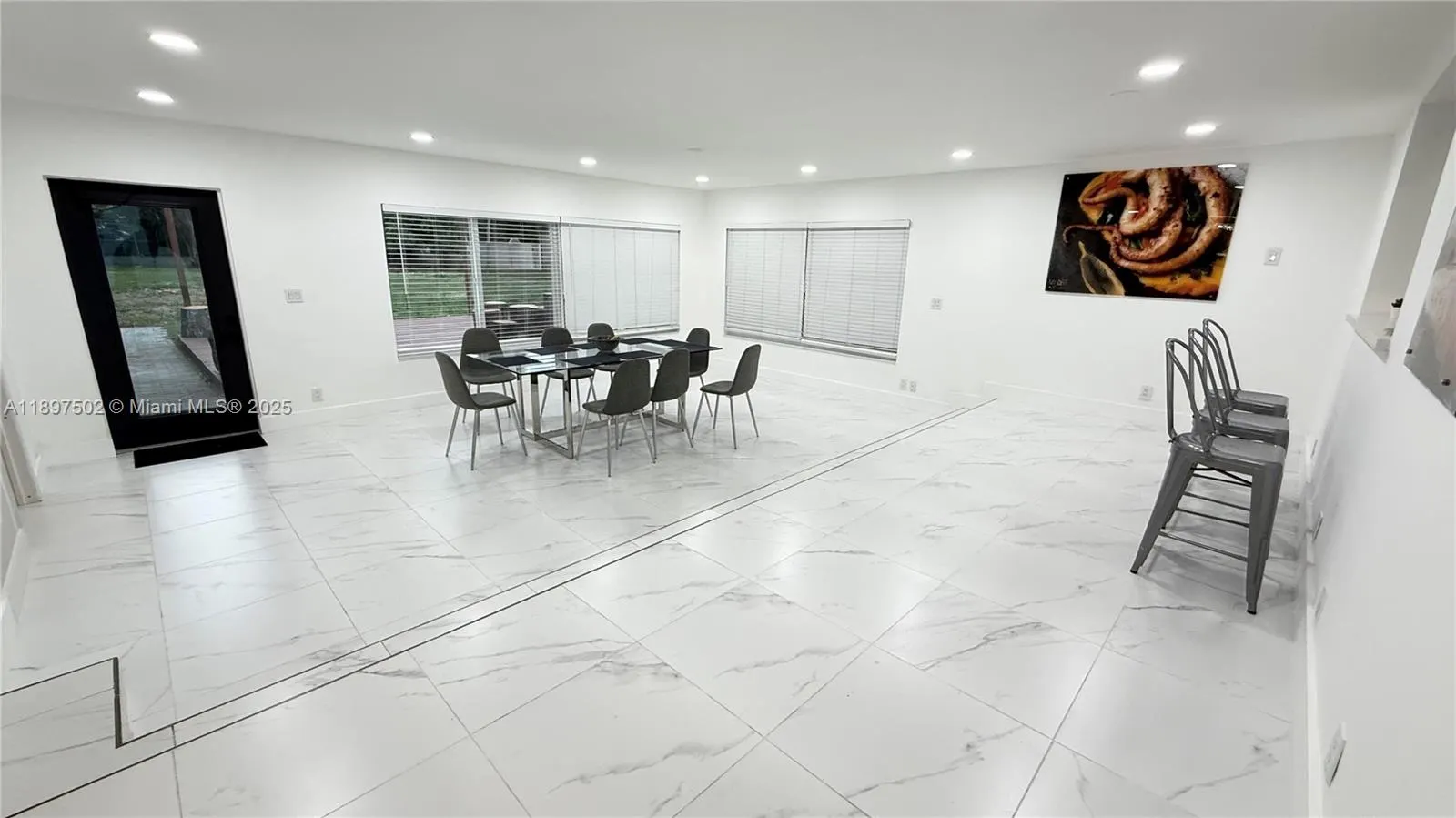 5401 W Broward Blvd