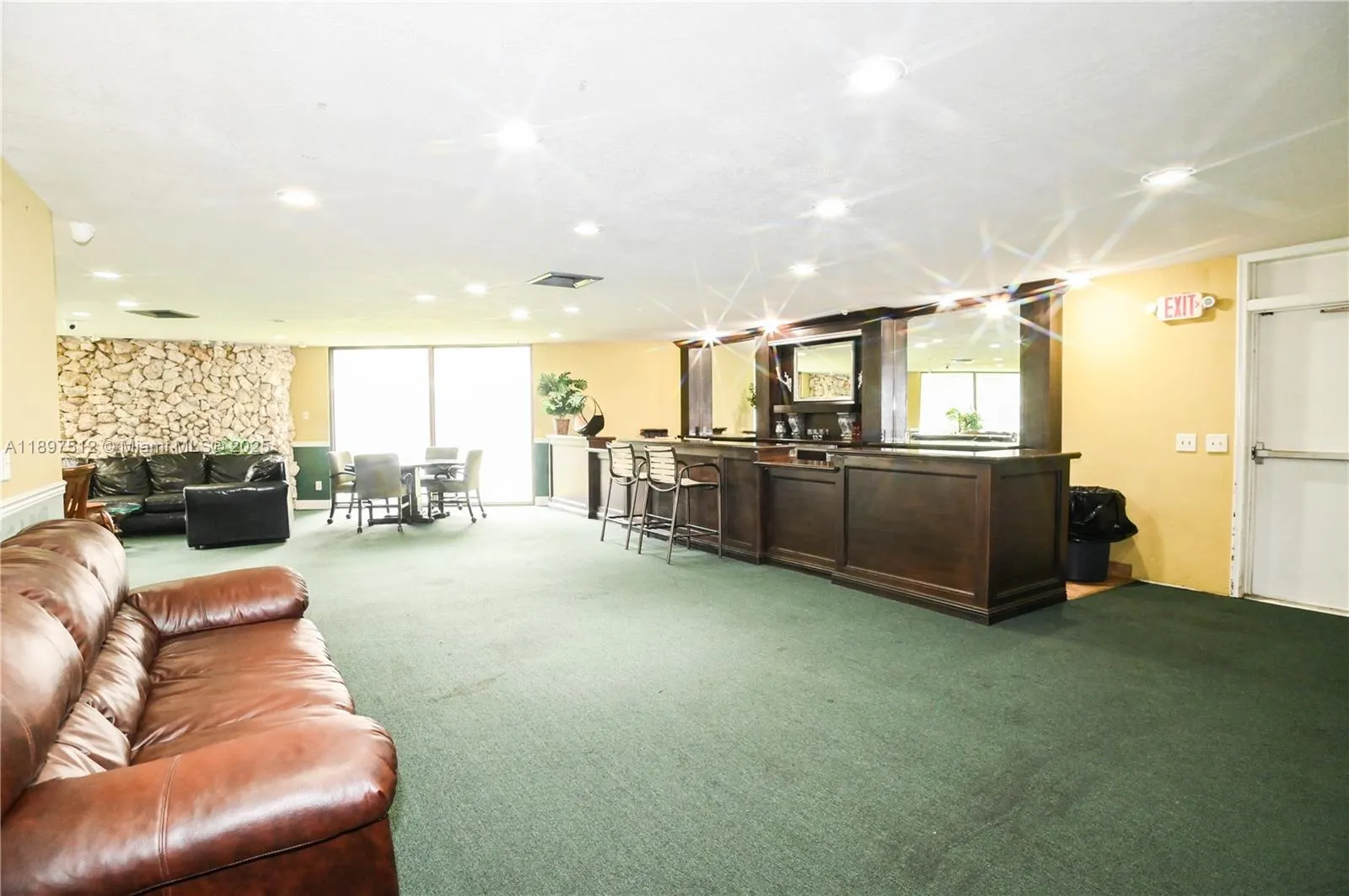 110 Royal Park Dr, #2H