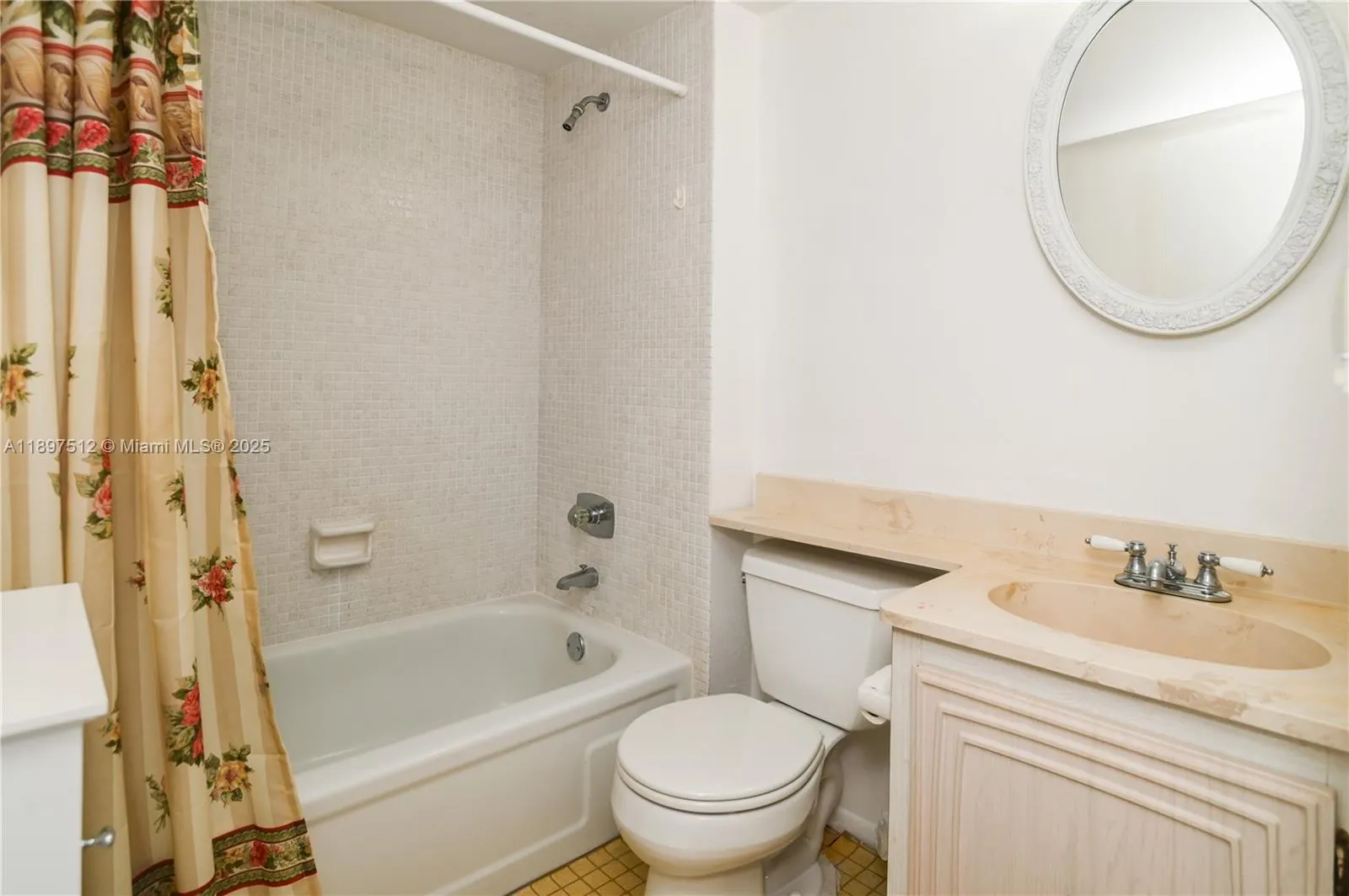 110 Royal Park Dr, #2H