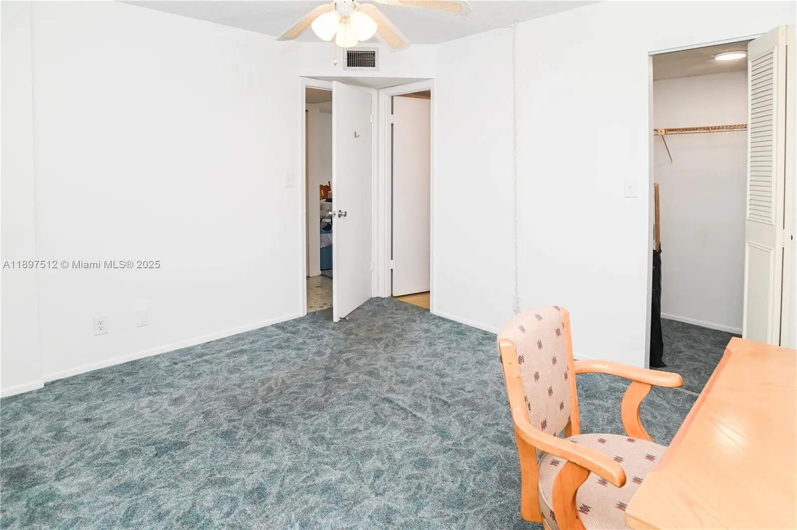 110 Royal Park Dr, #2H