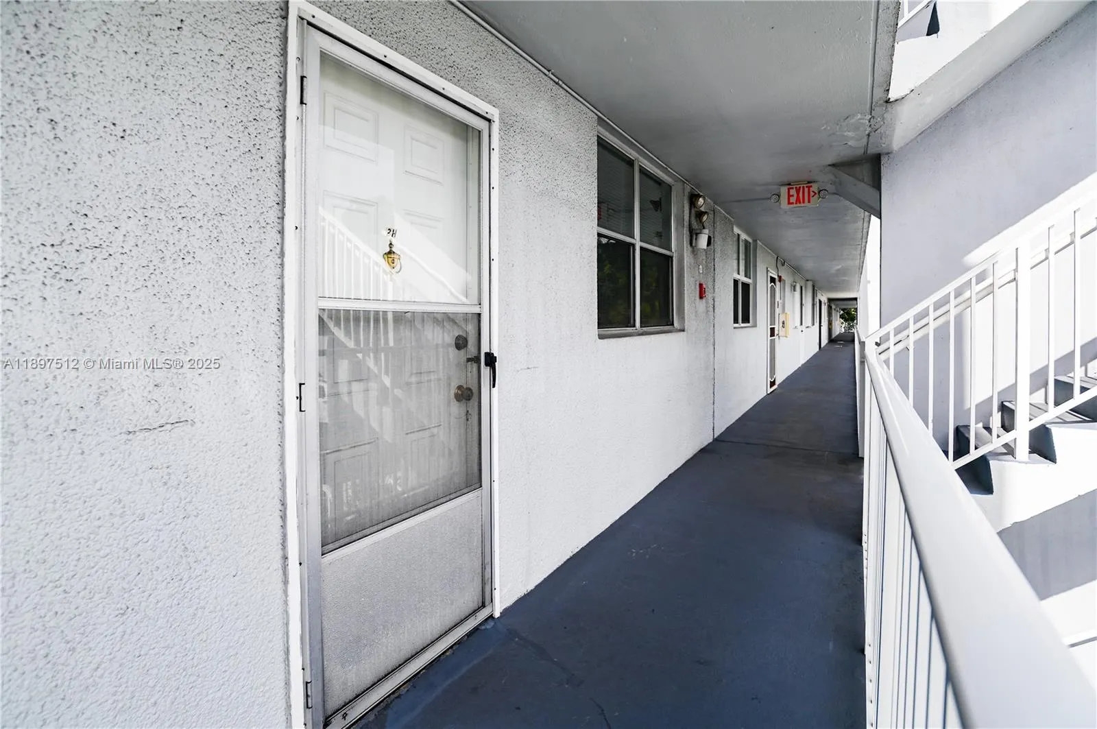 110 Royal Park Dr, #2H