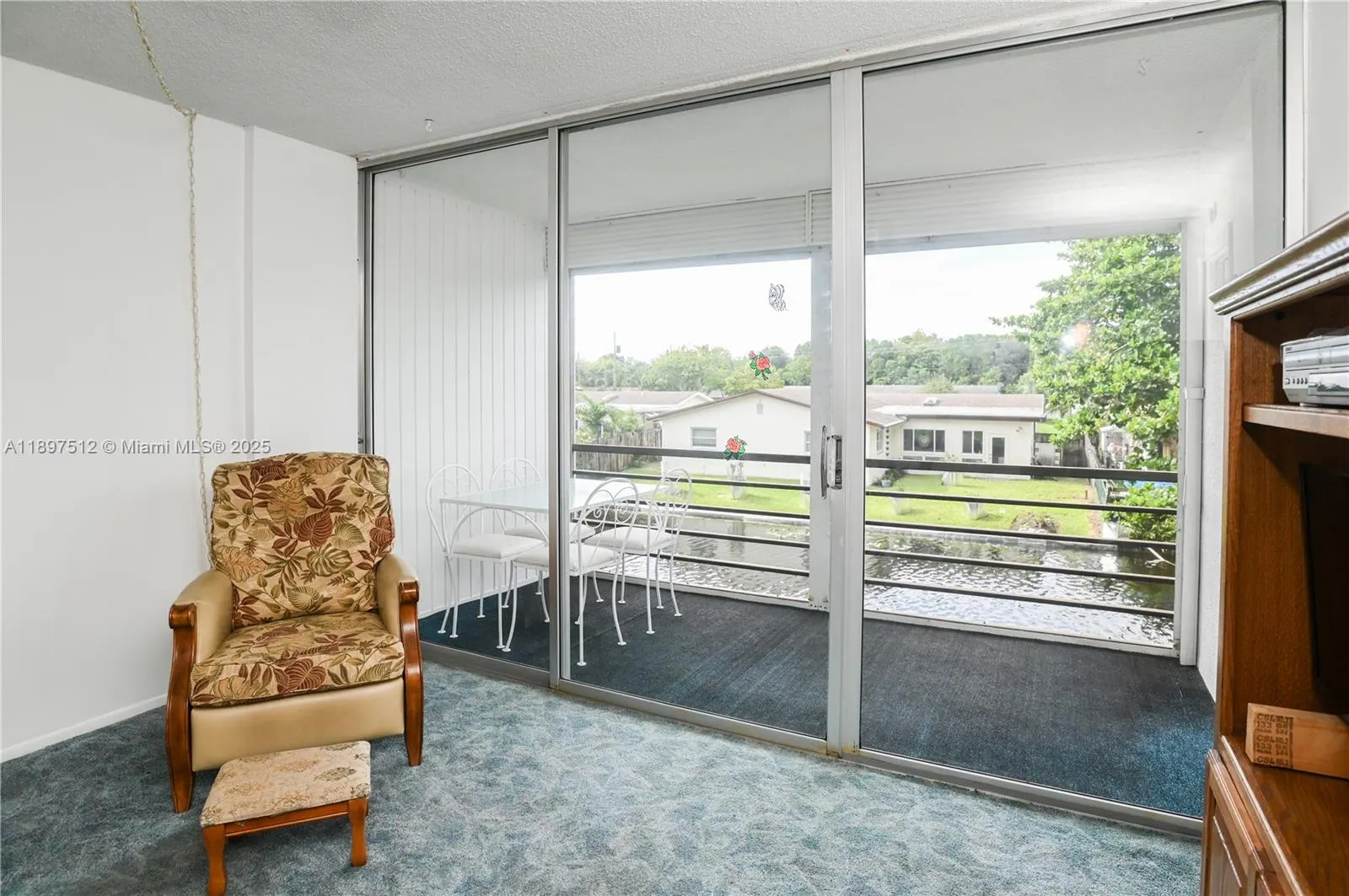 110 Royal Park Dr, #2H