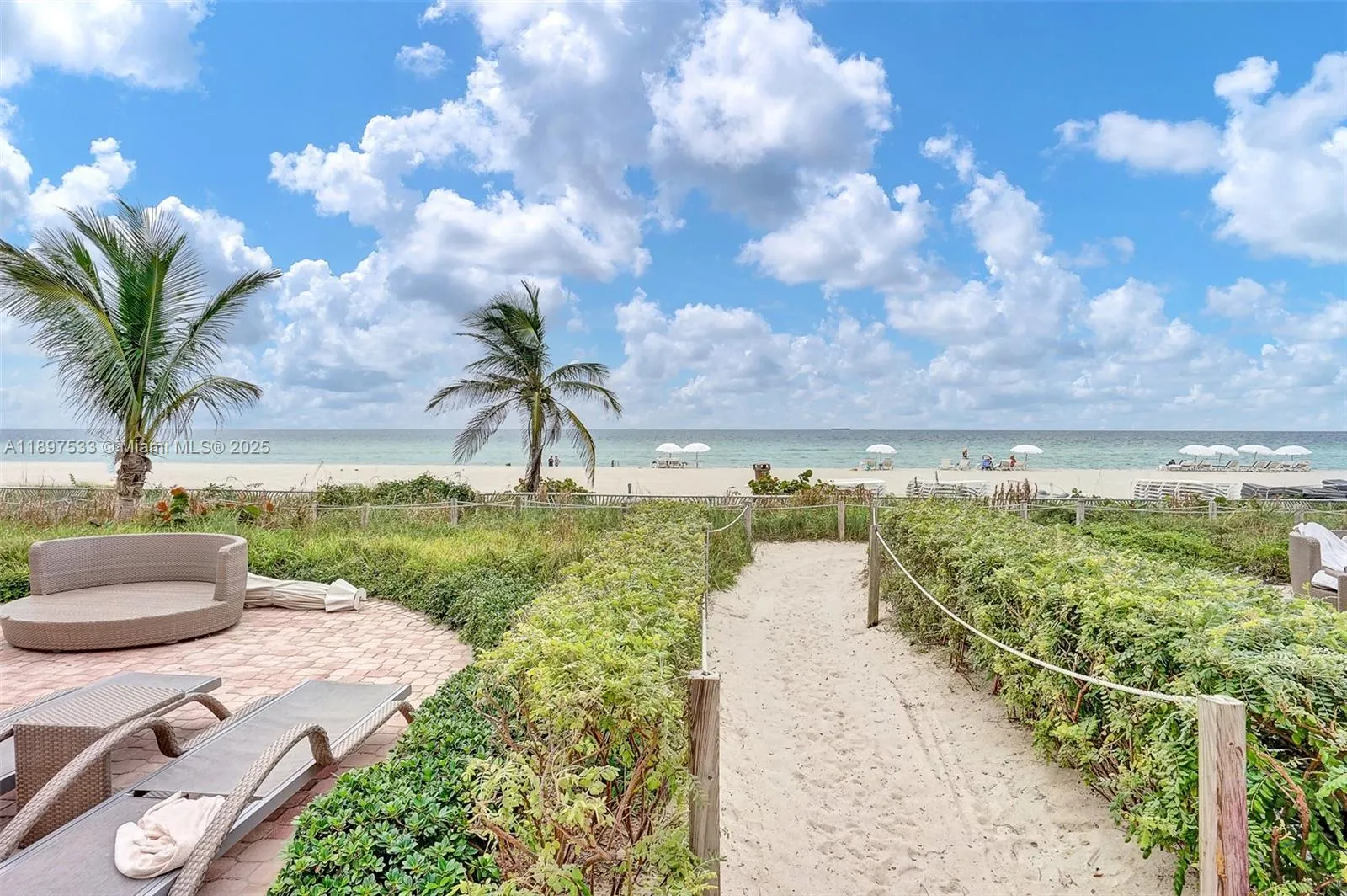 18201 Collins Ave, #708