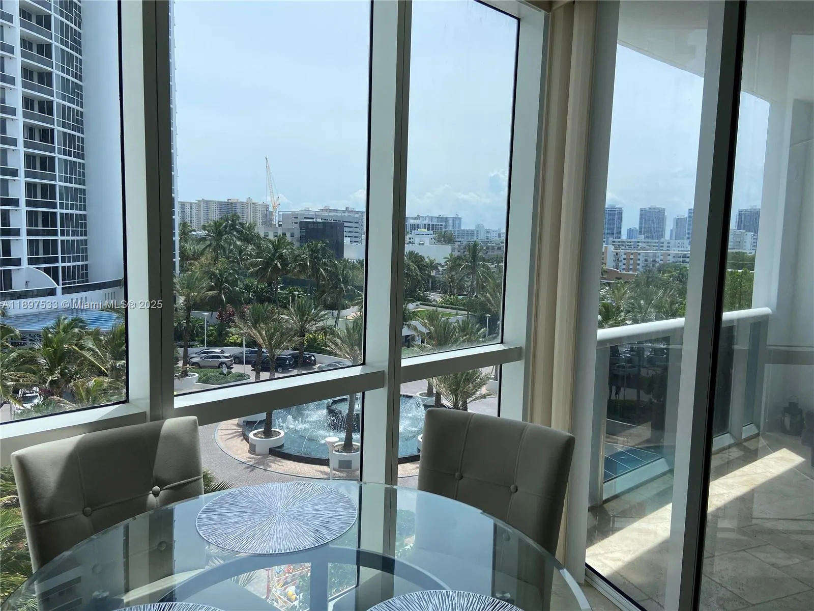 18201 Collins Ave, #708