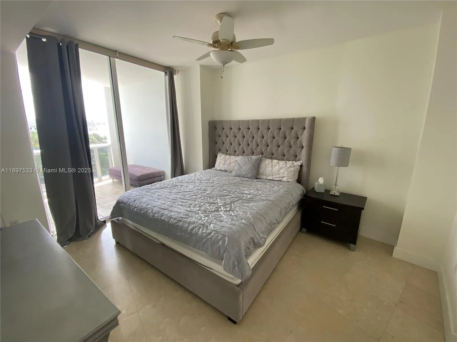18201 Collins Ave, #708