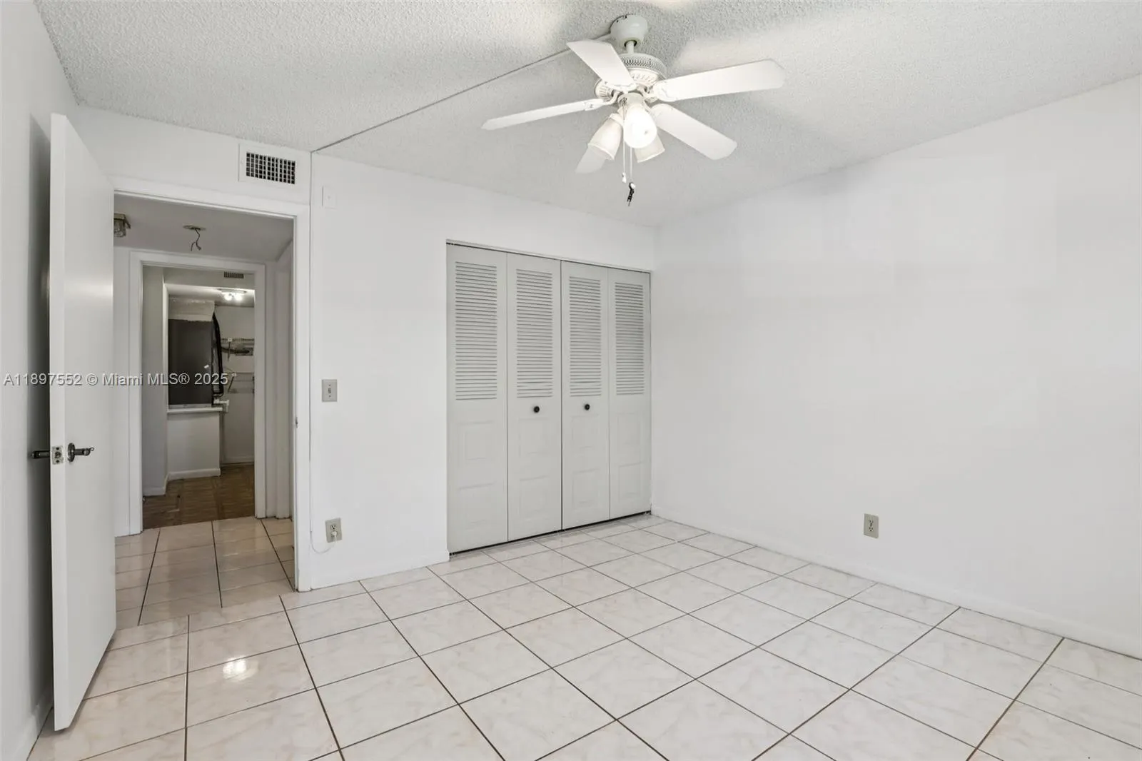 2981 N Nob Hill Rd, #108