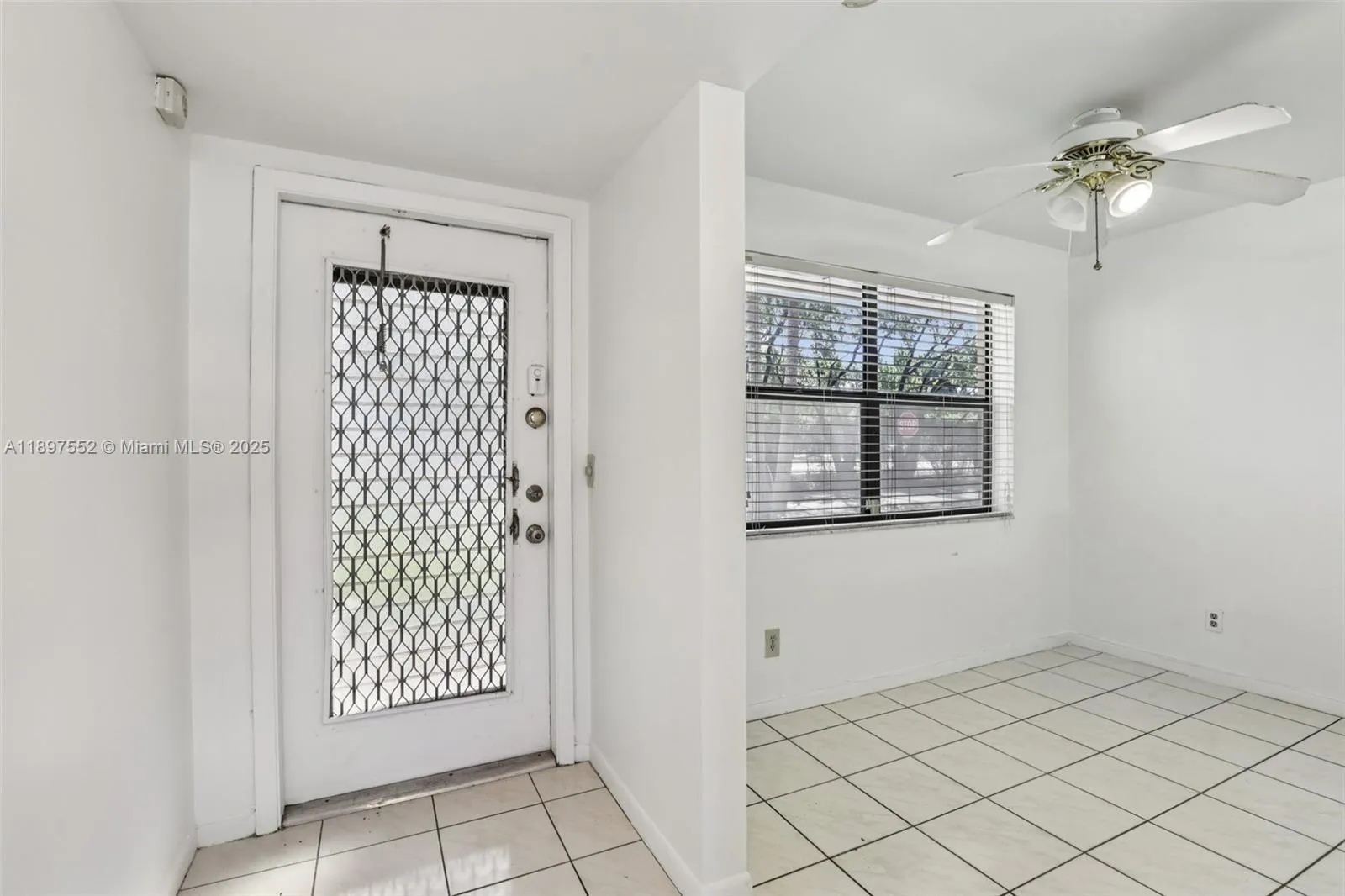 2981 N Nob Hill Rd, #108