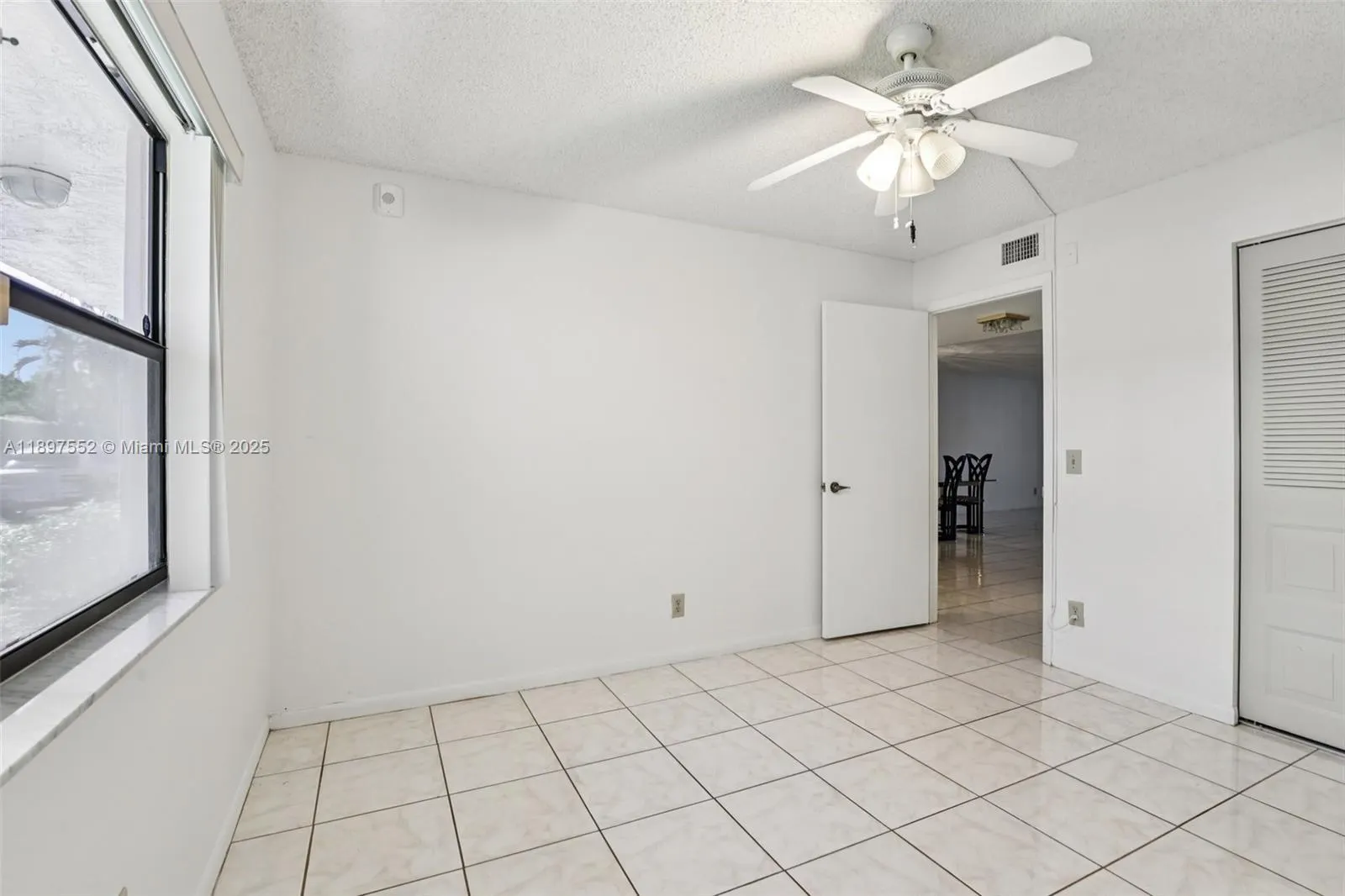 2981 N Nob Hill Rd, #108