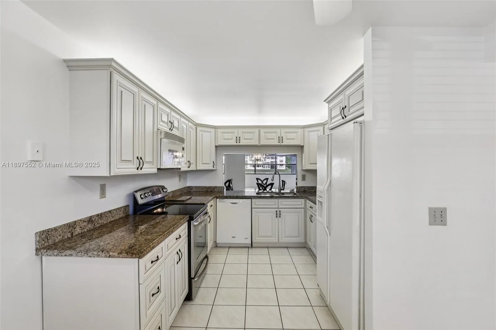 2981 N Nob Hill Rd, #108