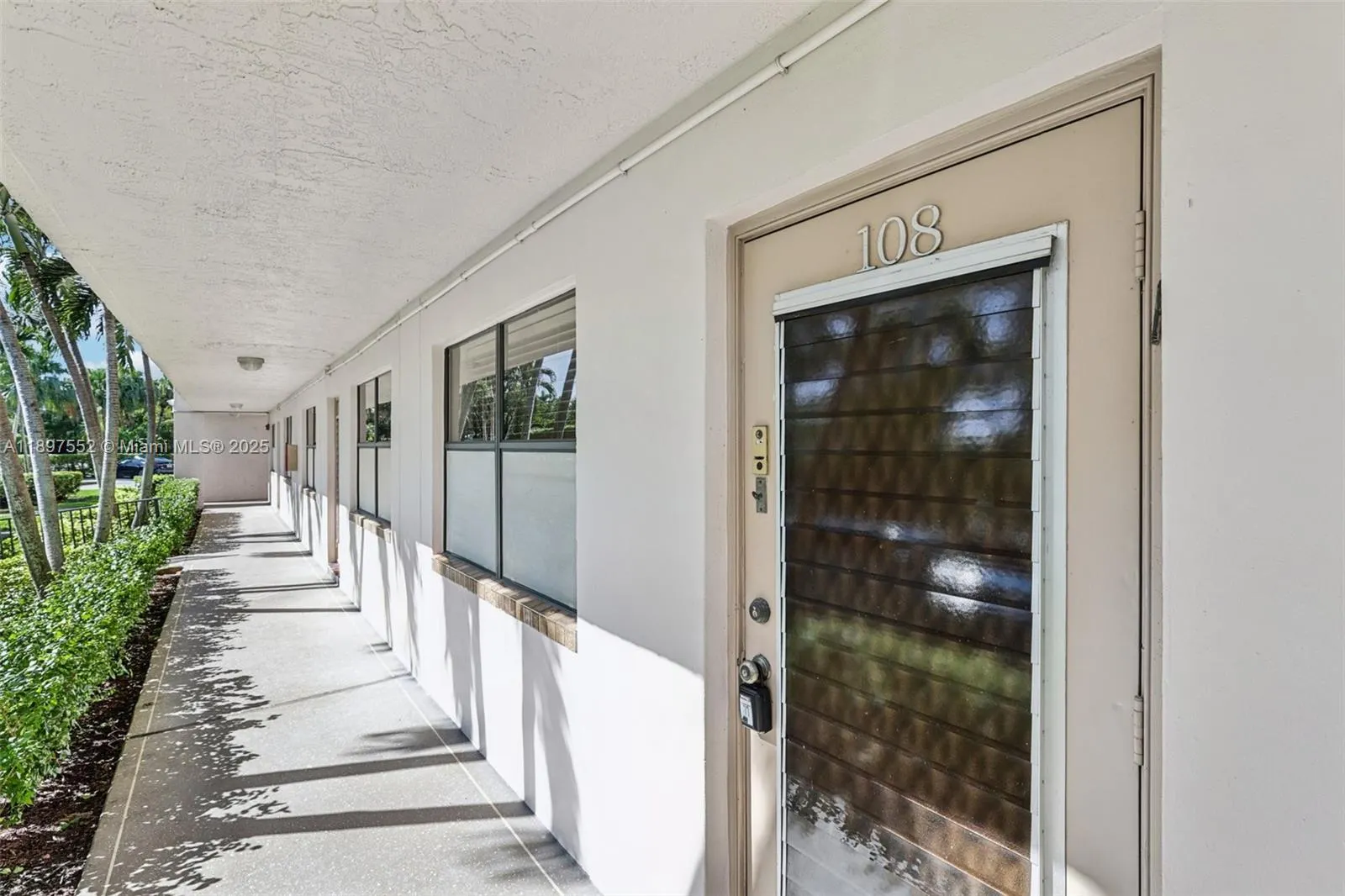 2981 N Nob Hill Rd, #108