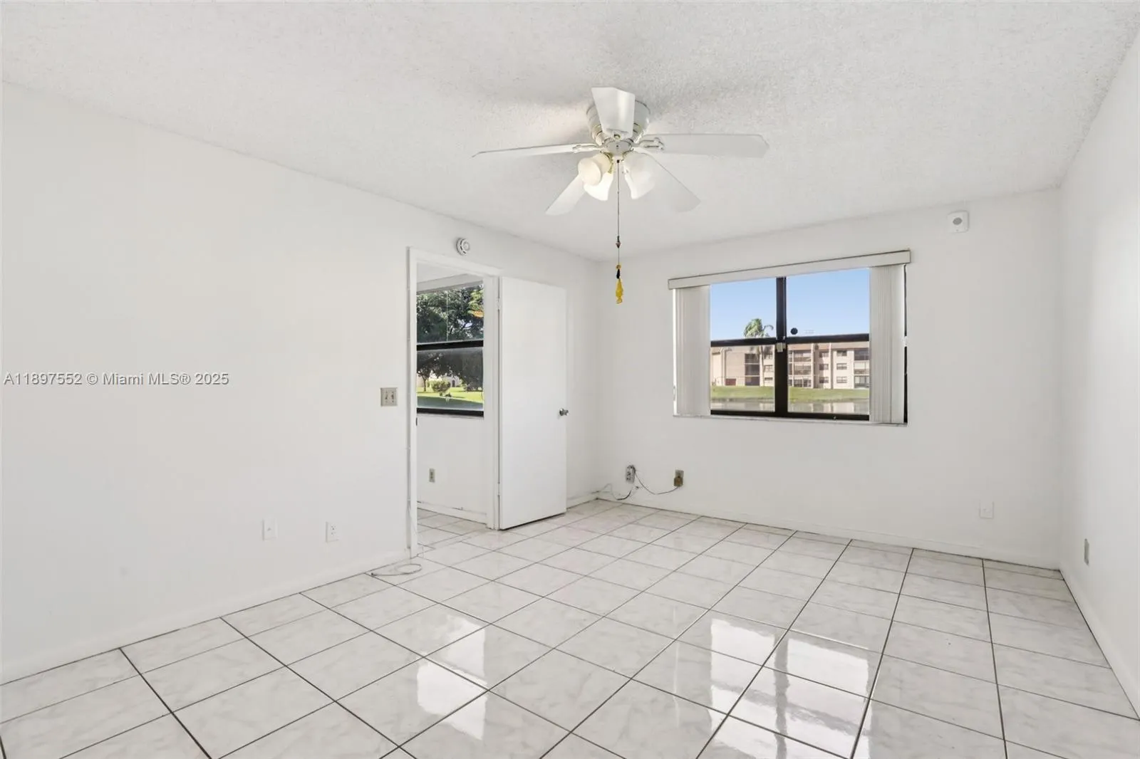 2981 N Nob Hill Rd, #108