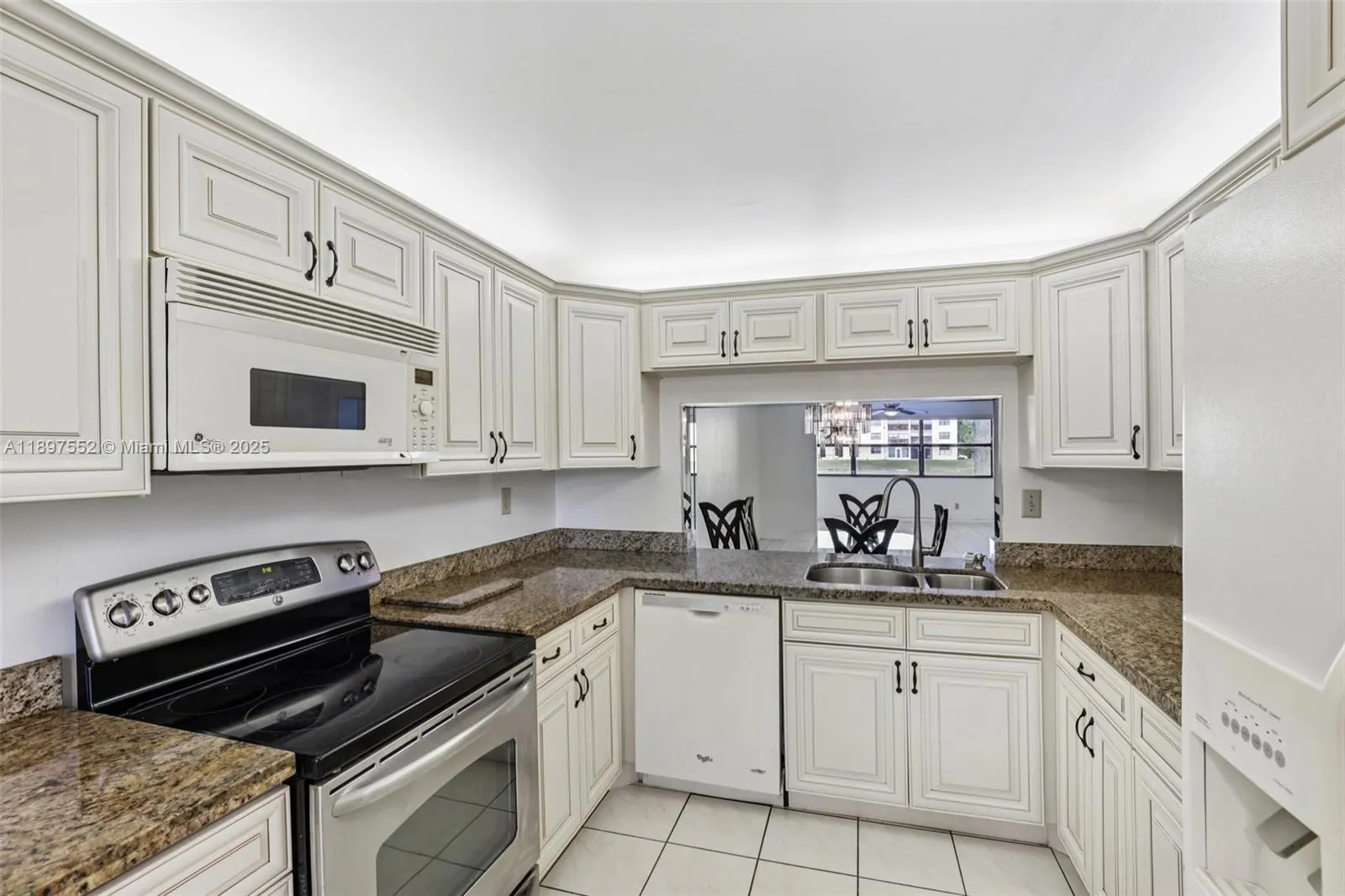 2981 N Nob Hill Rd, #108