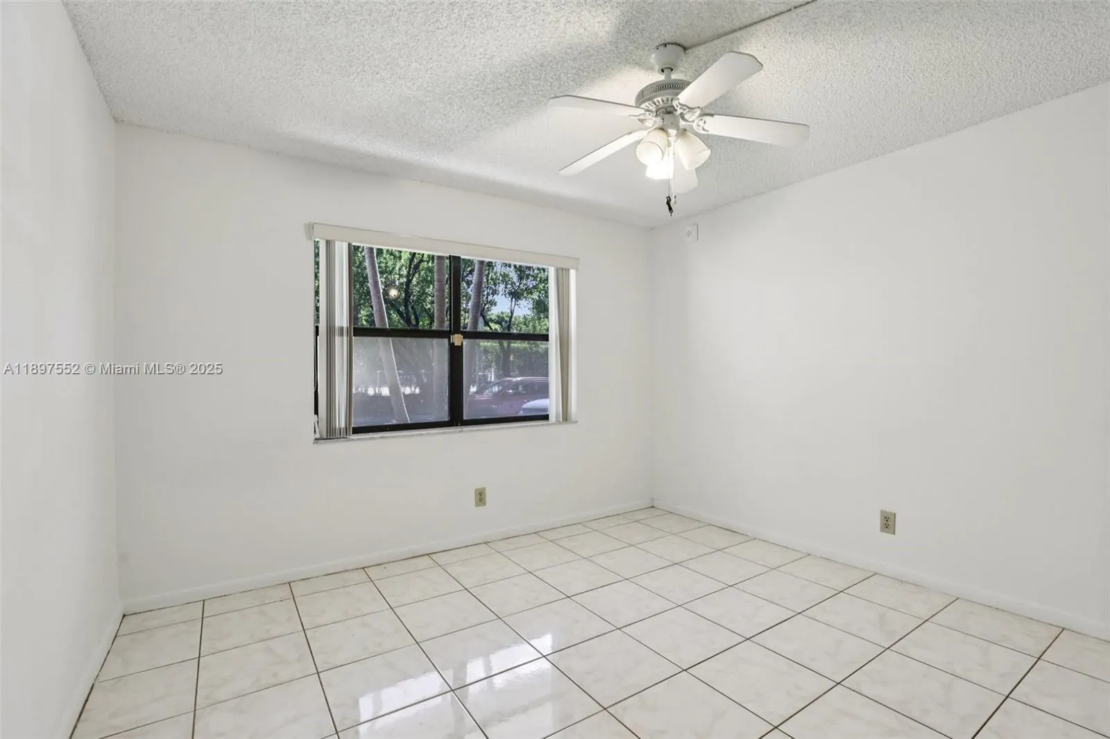 2981 N Nob Hill Rd, #108