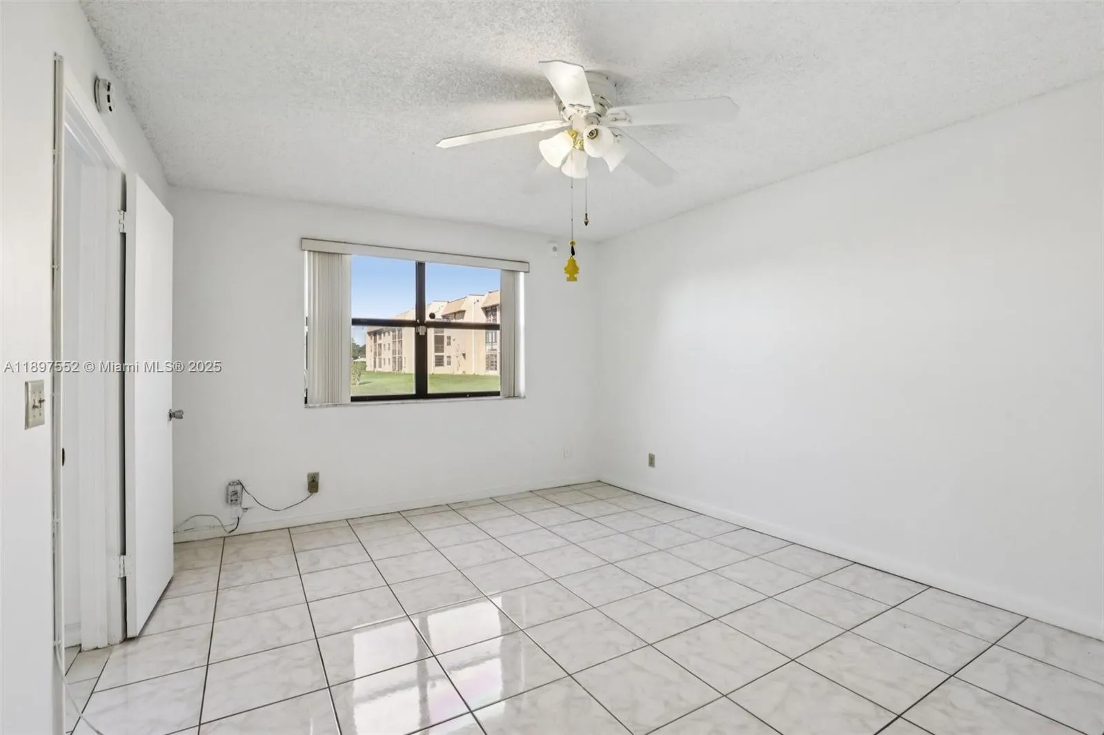 2981 N Nob Hill Rd, #108