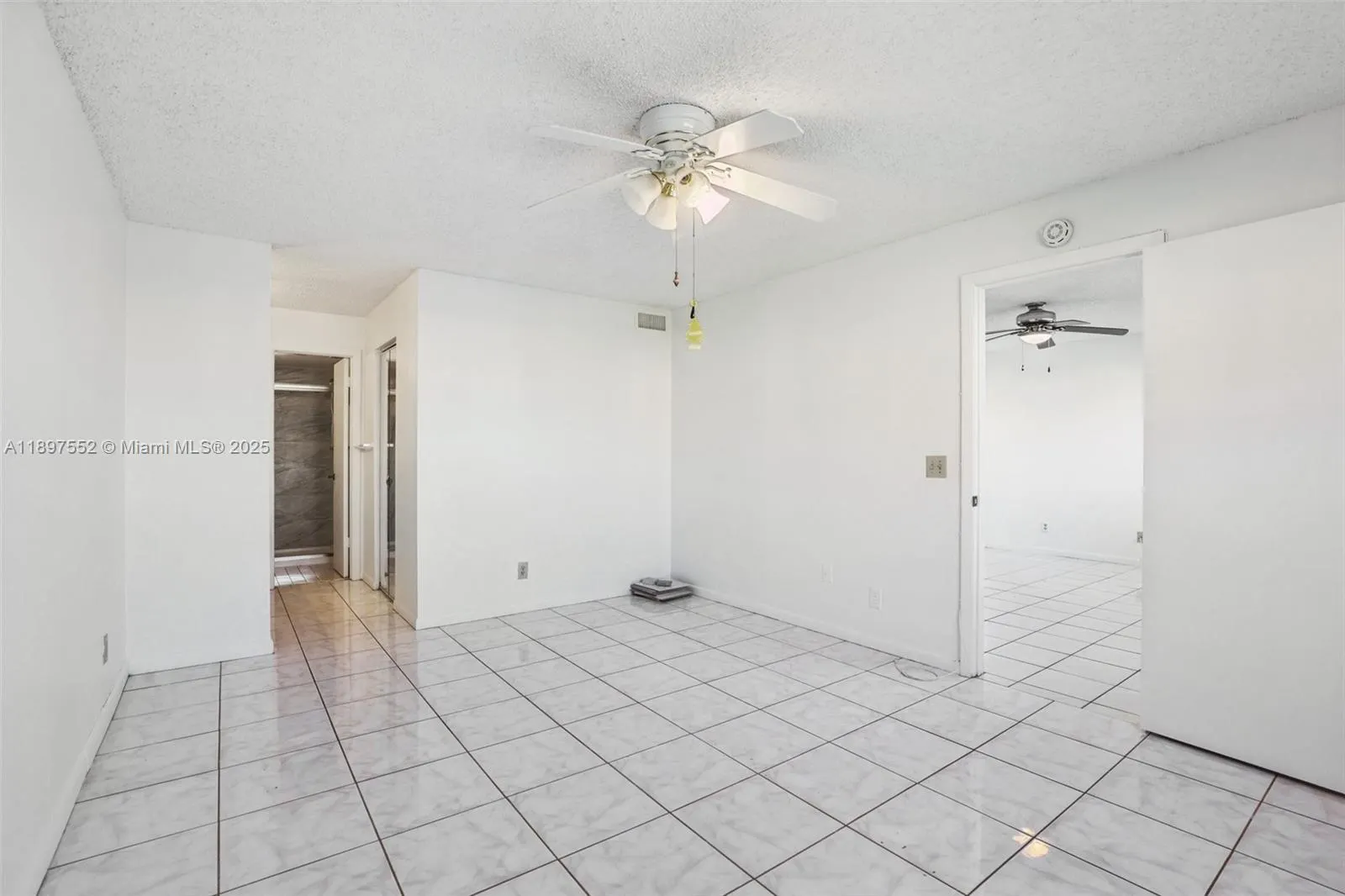 2981 N Nob Hill Rd, #108