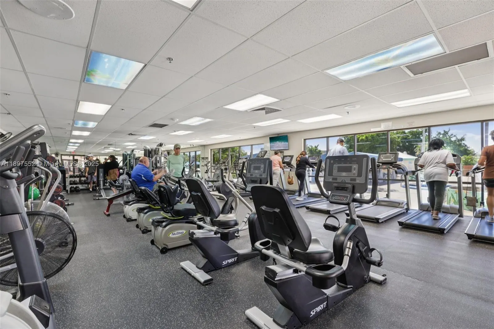 2981 N Nob Hill Rd, #108