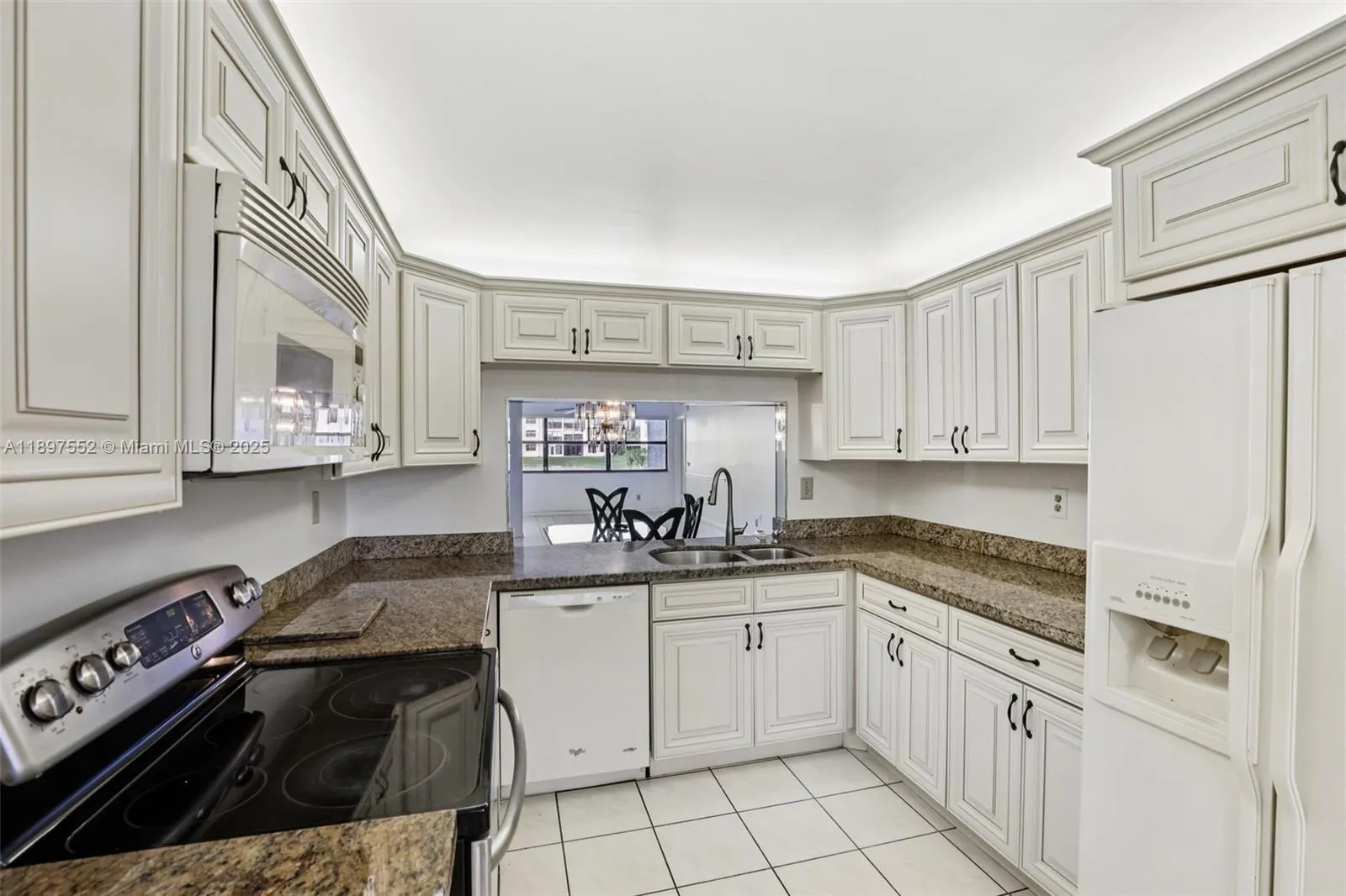 2981 N Nob Hill Rd, #108