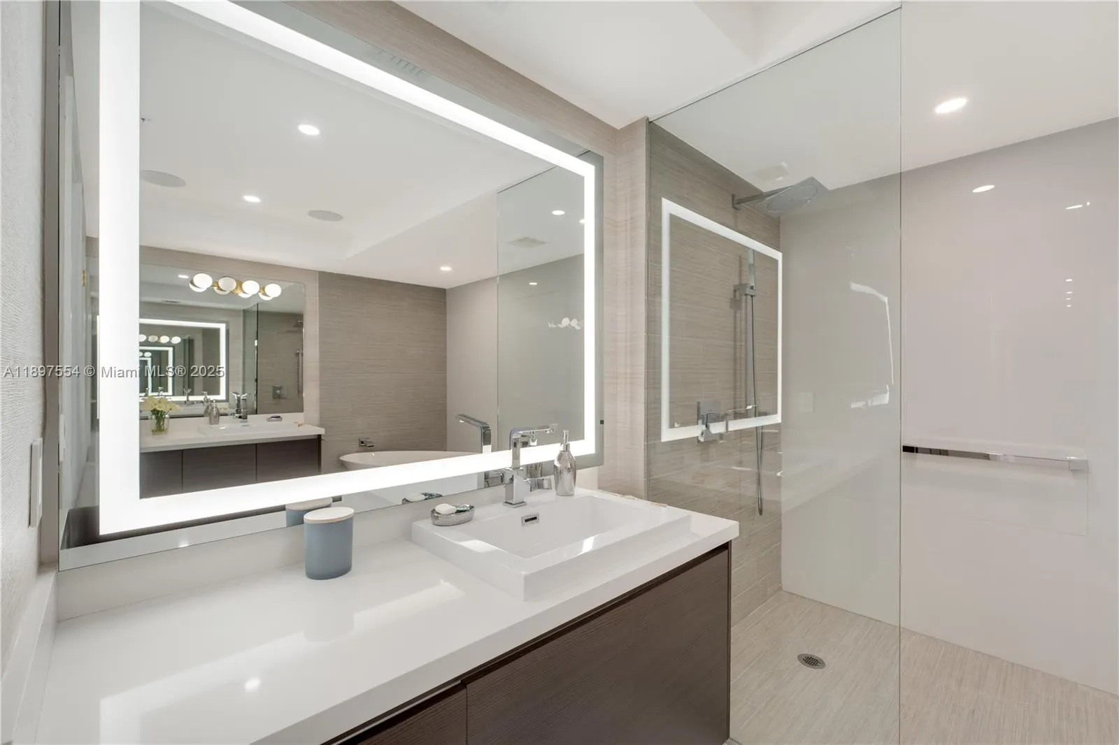 330 Sunny Isles Blvd, #5-1902