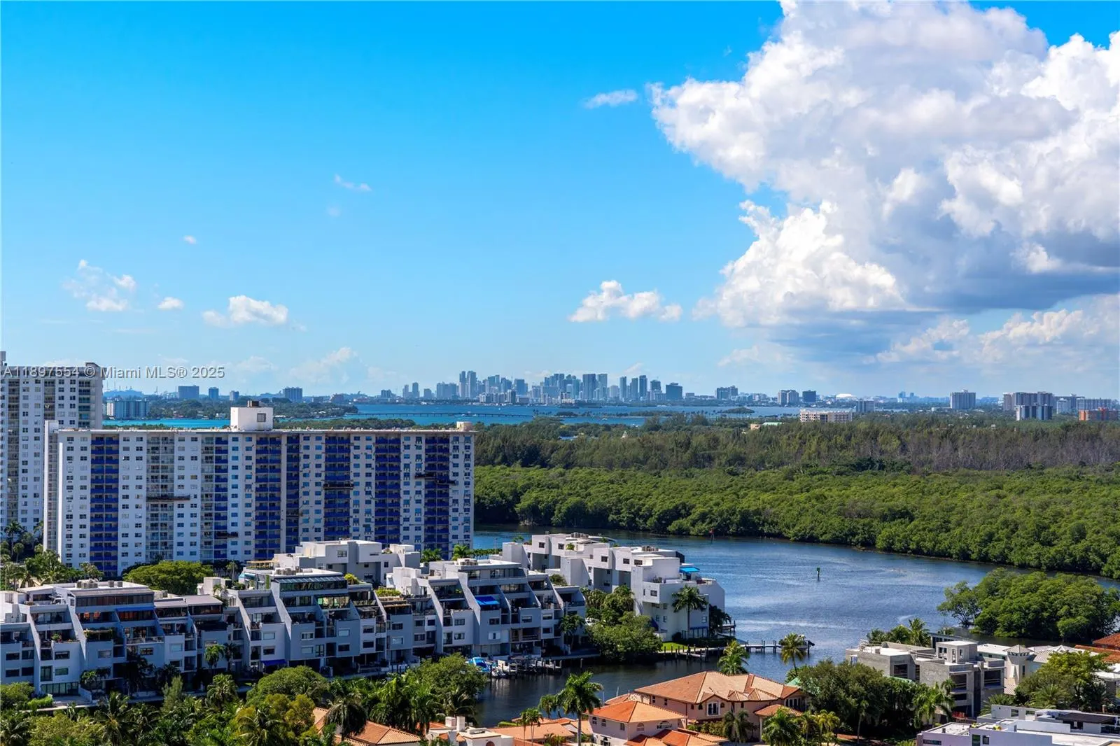 330 Sunny Isles Blvd, #5-1902