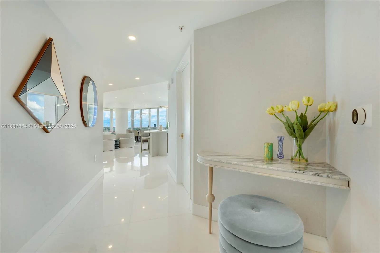 330 Sunny Isles Blvd, #5-1902