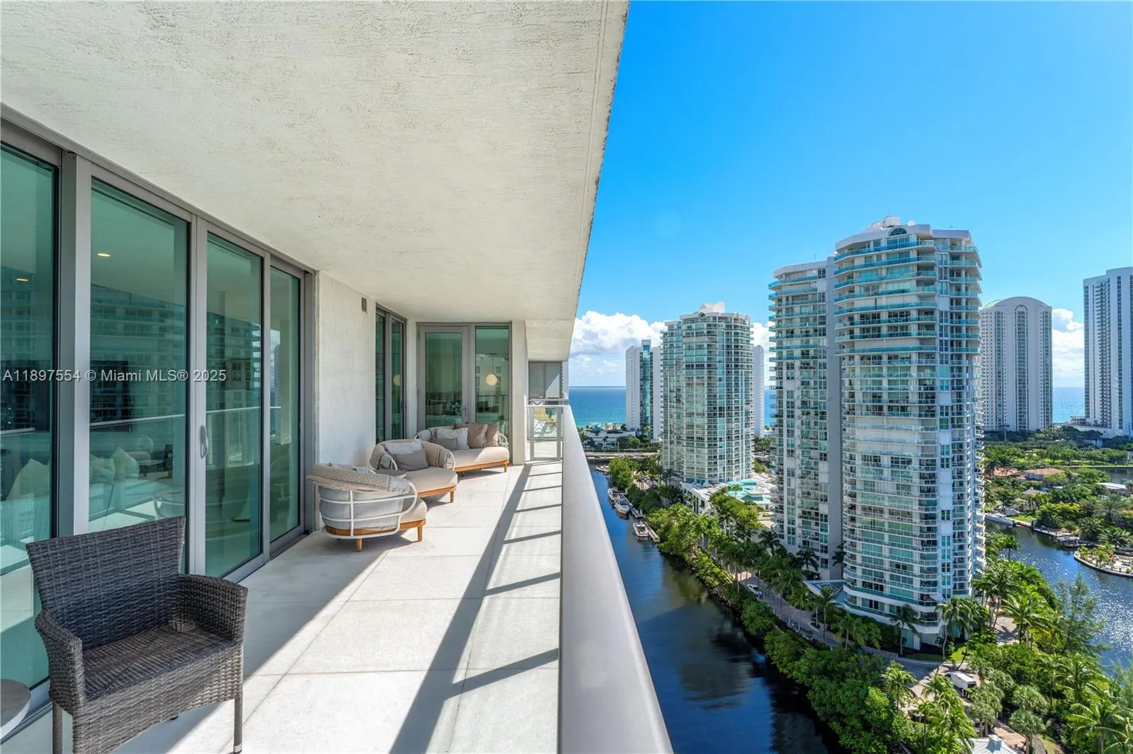 330 Sunny Isles Blvd, #5-1902