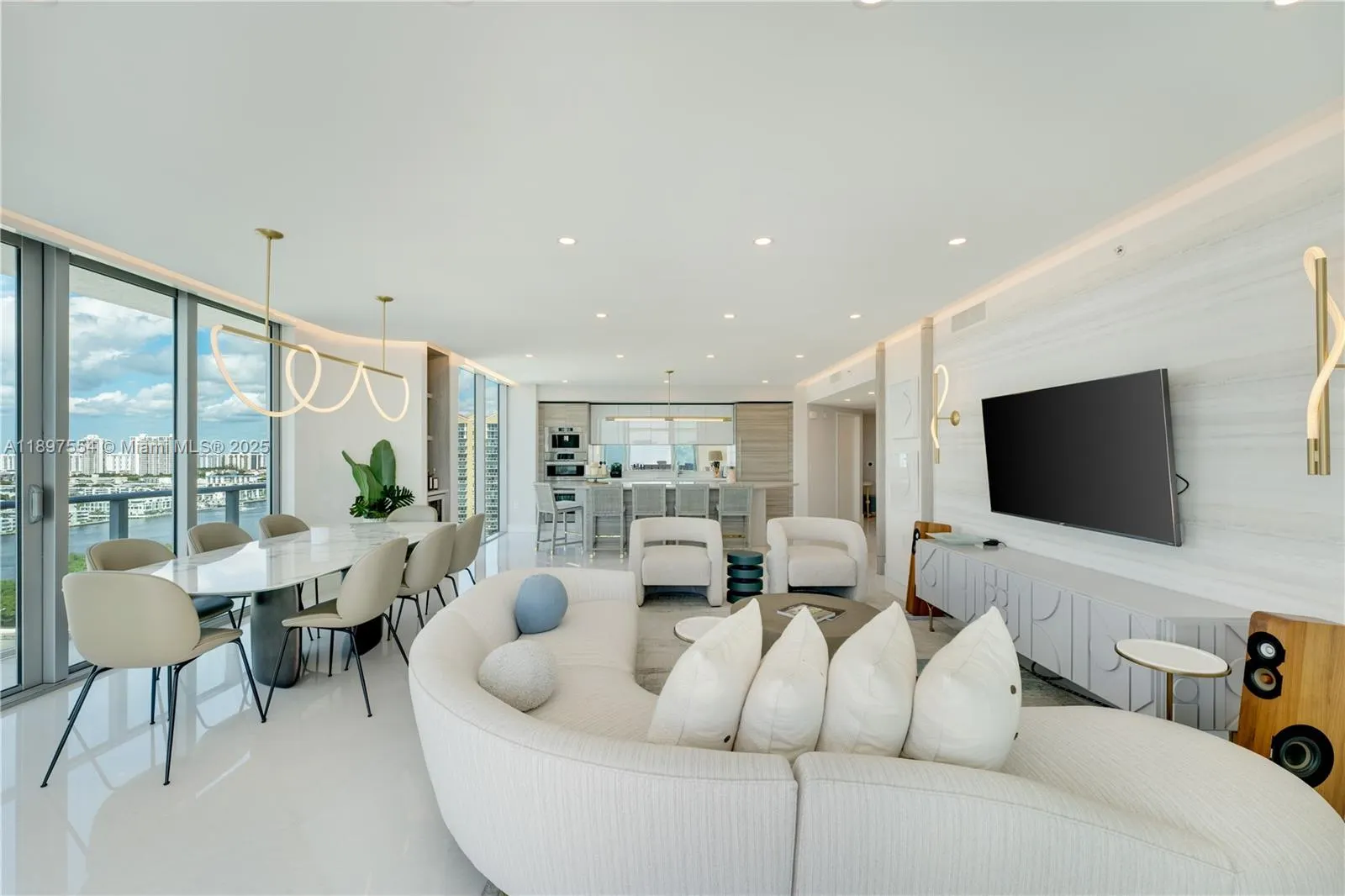330 Sunny Isles Blvd, #5-1902