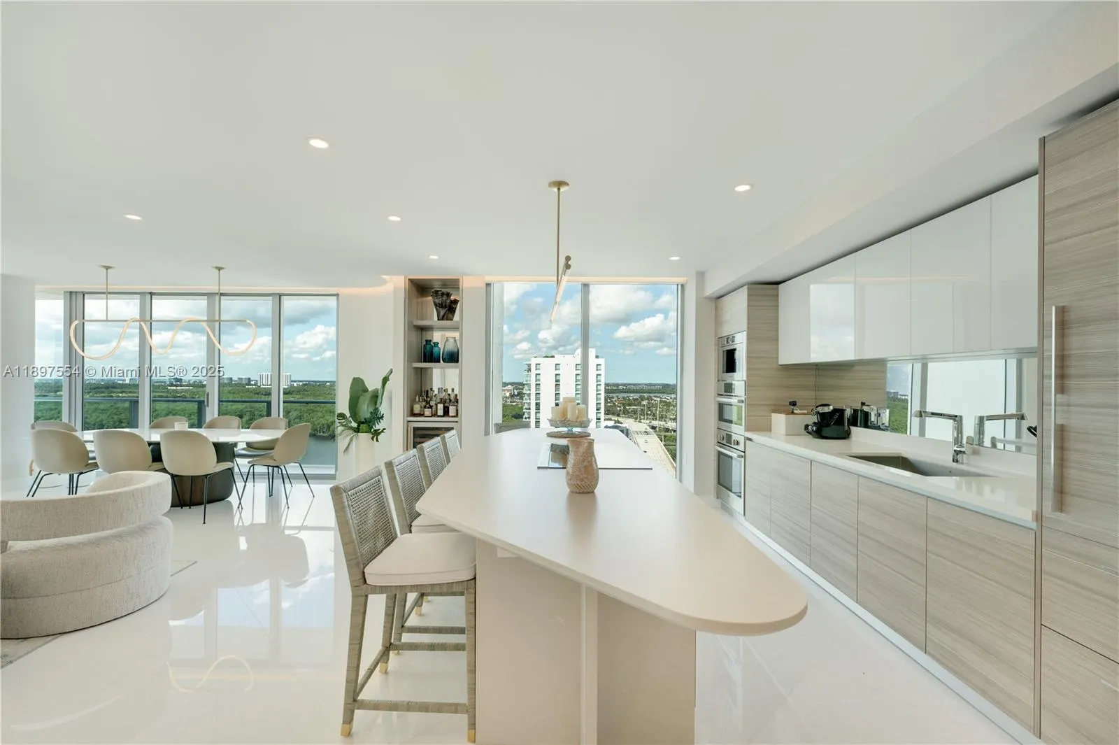 330 Sunny Isles Blvd, #5-1902