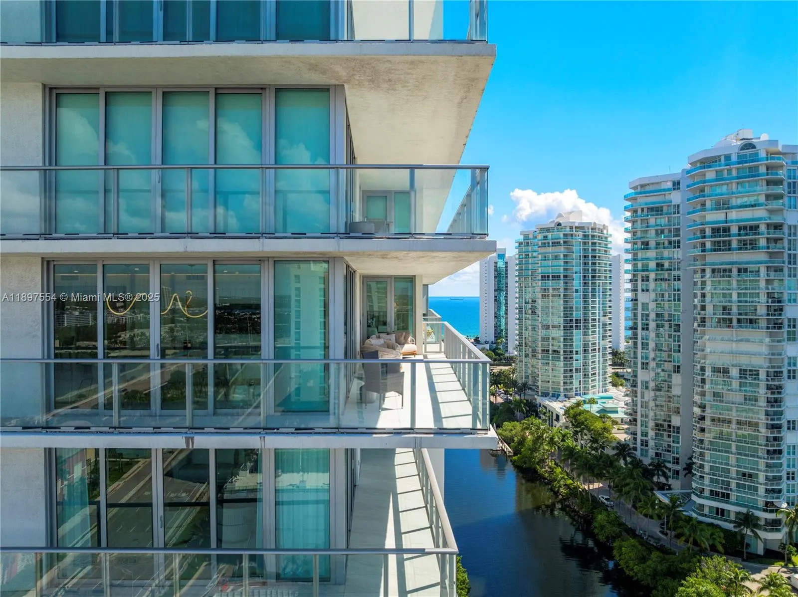 330 Sunny Isles Blvd, #5-1902