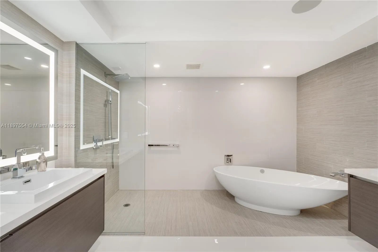 330 Sunny Isles Blvd, #5-1902