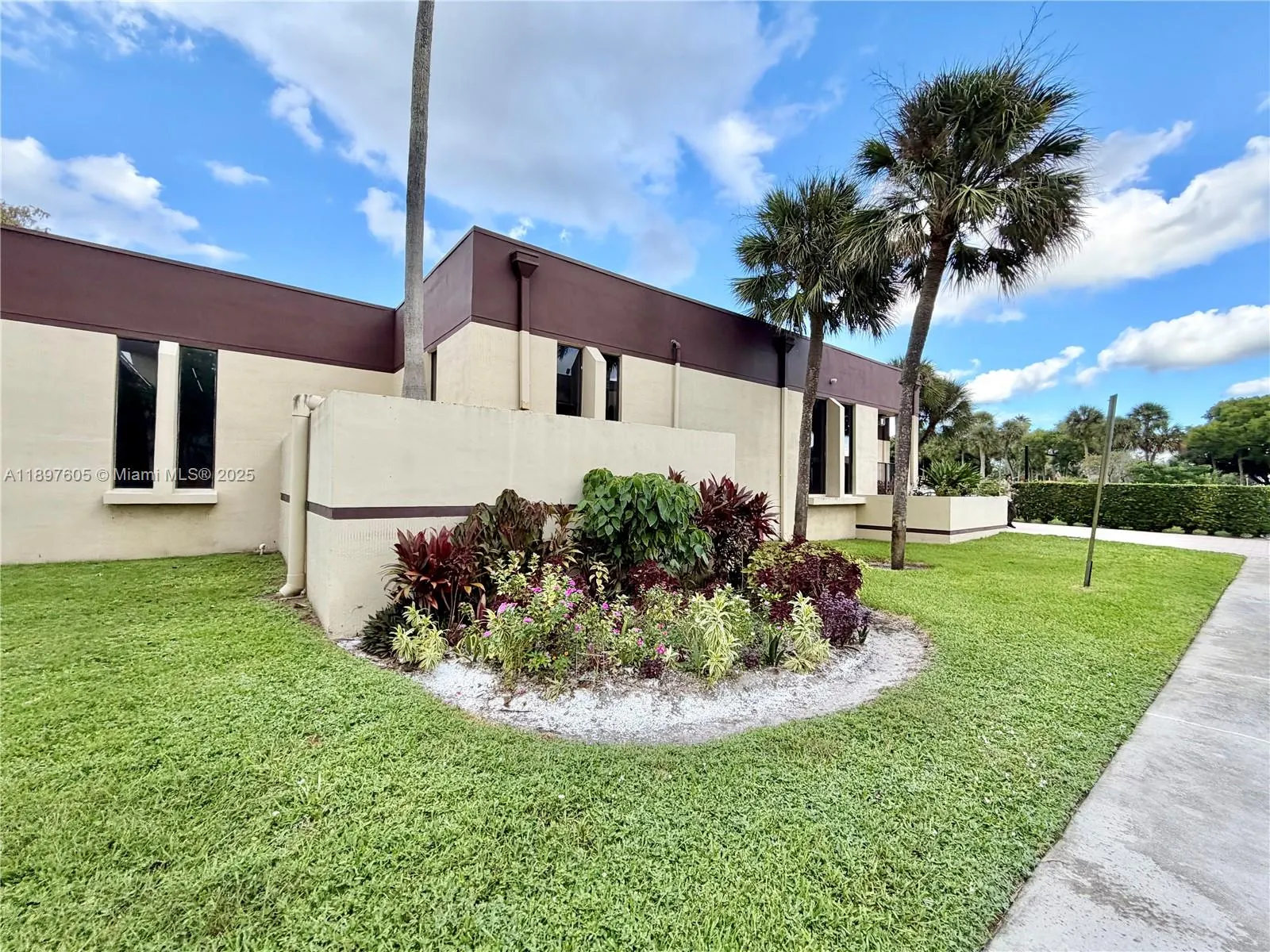 3361 NW 47th Ter, #329
