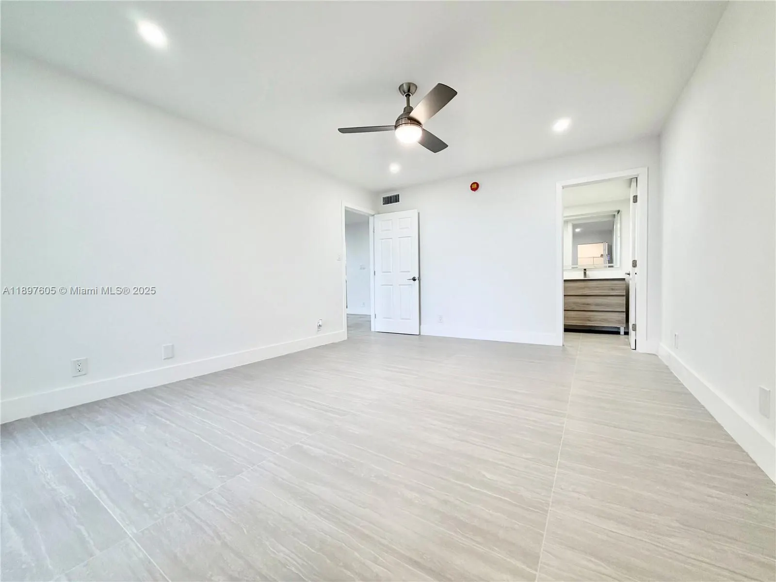 3361 NW 47th Ter, #329