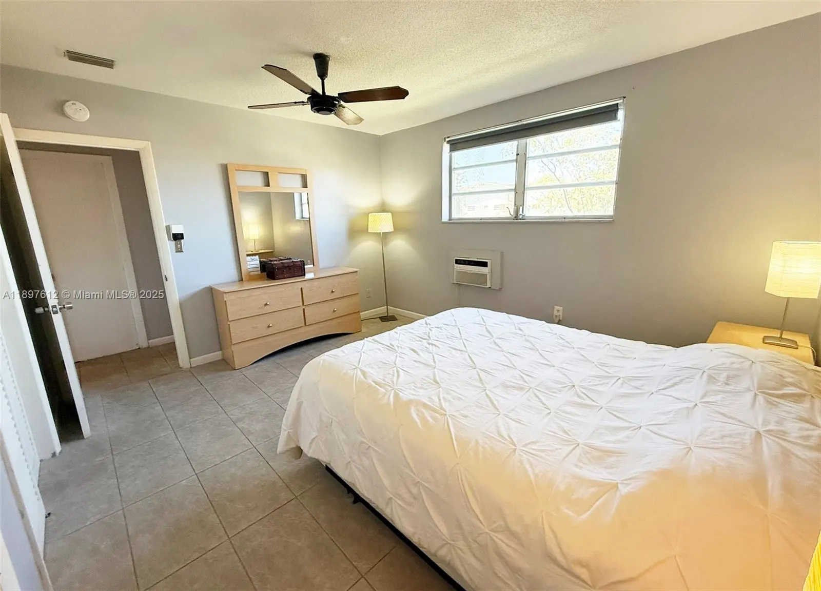 16790 NE 14th Ave, #208